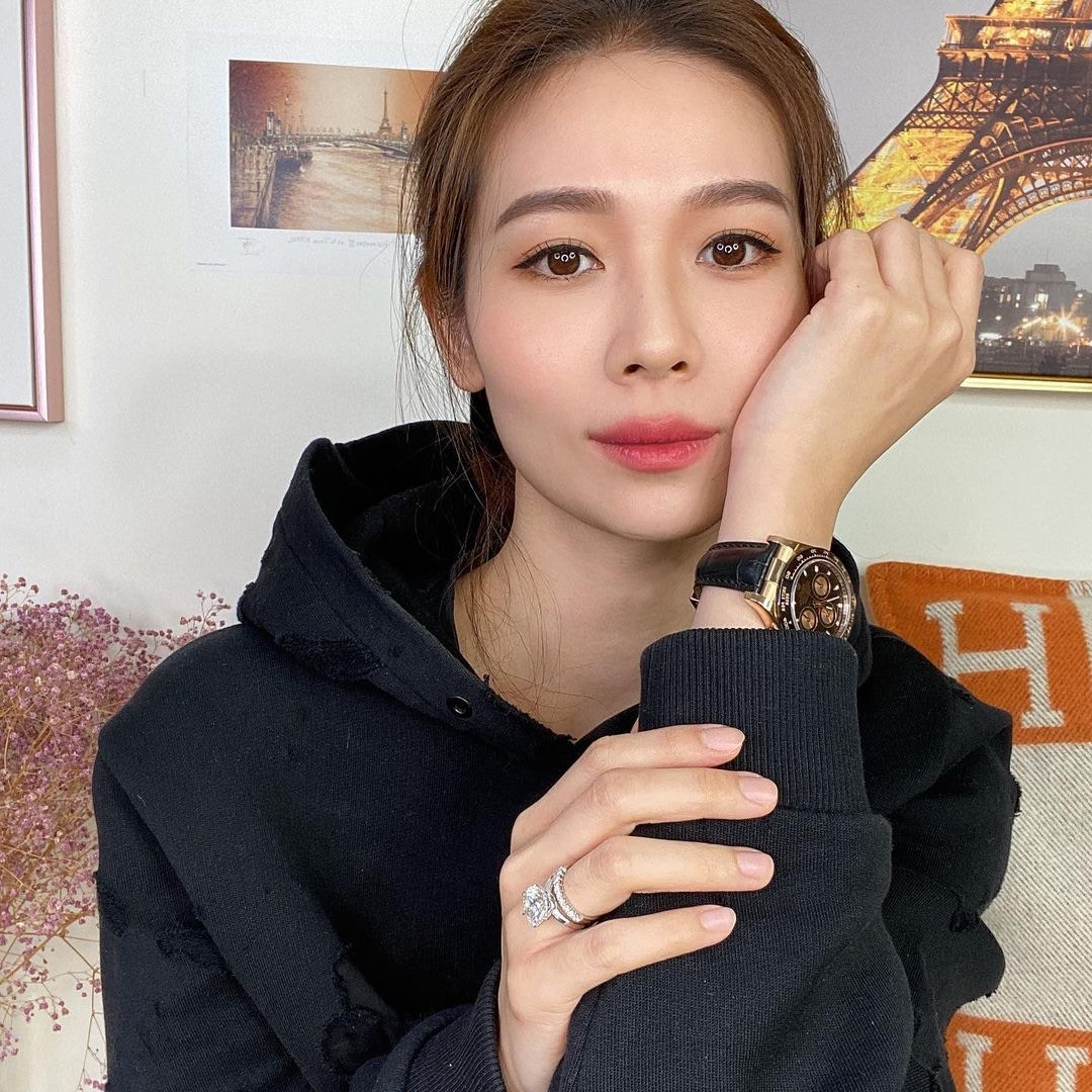 楊秀惠也喜歡收藏名錶。（vvyeo@instagram）