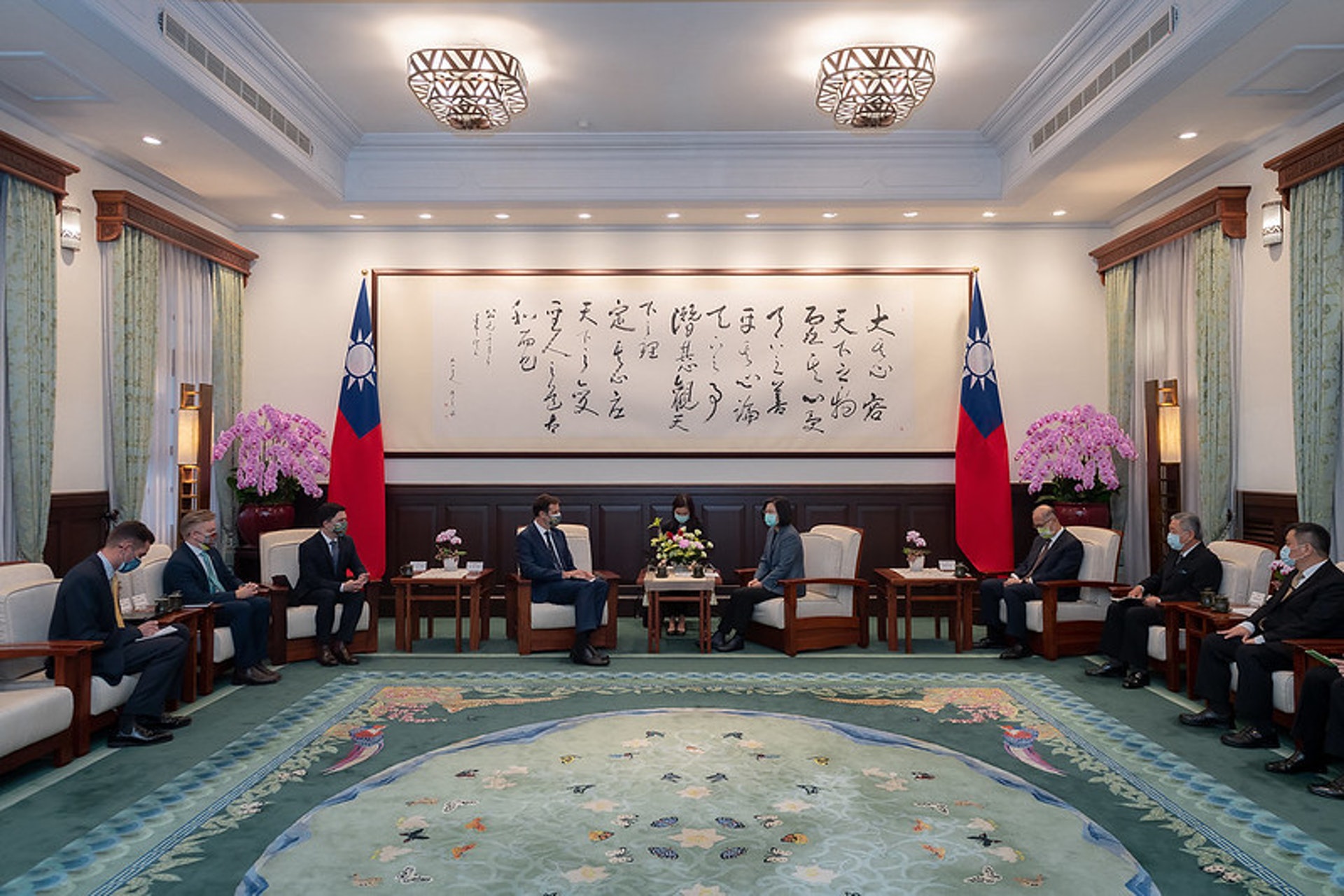 蔡英文會見澳洲駐台代表高戈鋭,稱「澳洲是台灣的好朋友、好兄弟,當澳洲面對極大壓力的時候,台灣也會盡我們所能給予温暖跟支持」。(台灣總統府) 蔡英文會見澳洲駐台代表高戈鋭,稱「澳洲是台灣的好朋友、好兄弟,當澳洲面對極大壓力的時候,台灣也會盡我們所能給予温暖跟支持」。(台灣總統府)