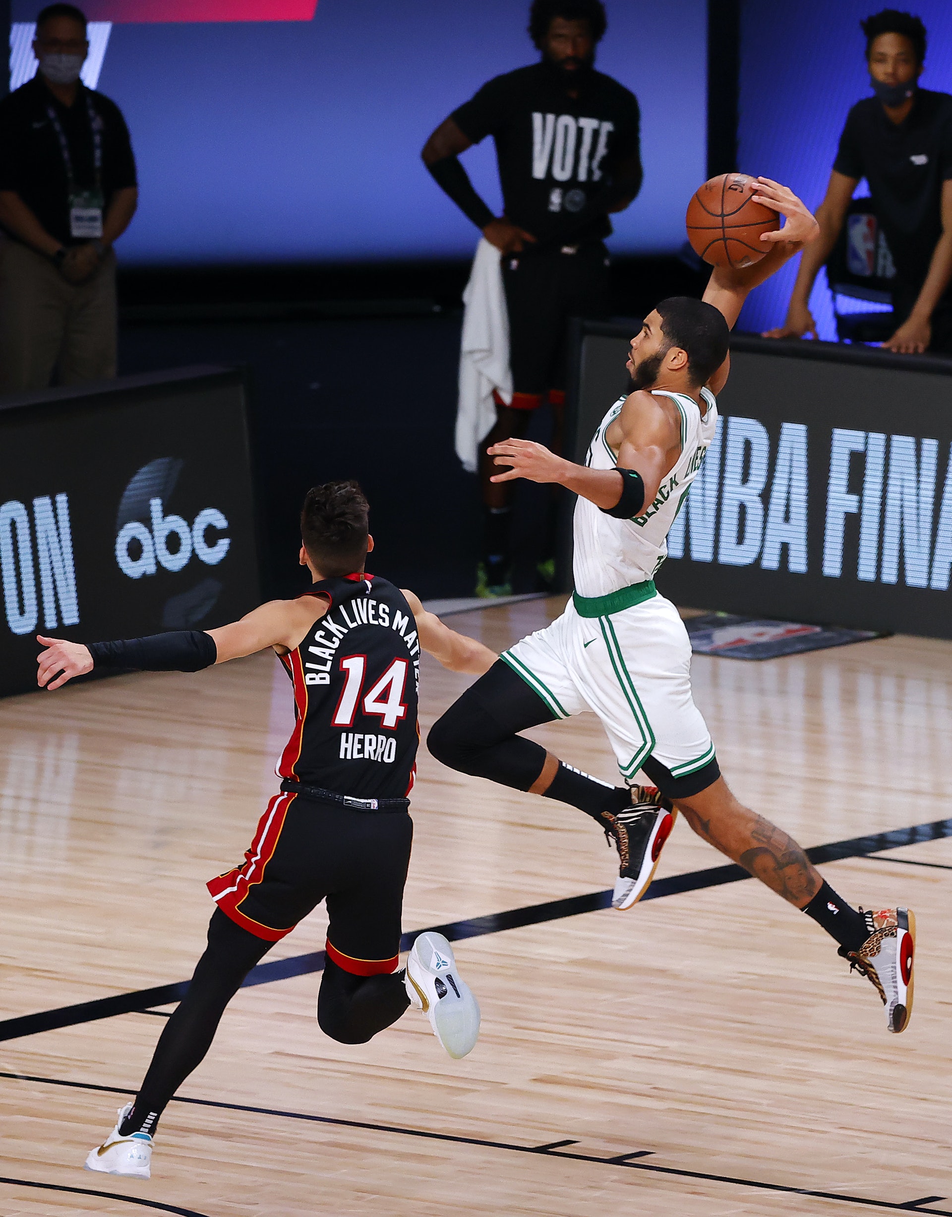 Nba 泰譚稱發育中再高2吋盤點懷疑 虛報 身高的球員 Nba 泰譚稱發育中再高2吋盤點懷疑 虛報 身高的球員