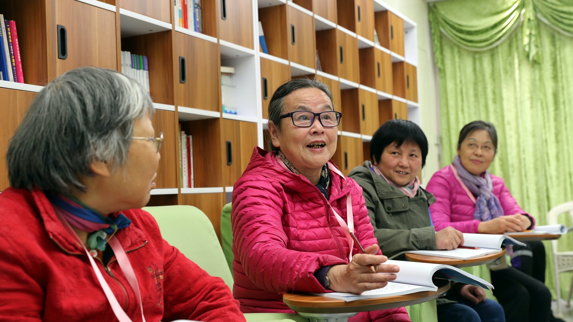 延遲退休靴子落地 官方民間不同温 延遲退休靴子落地 官方民間不同温