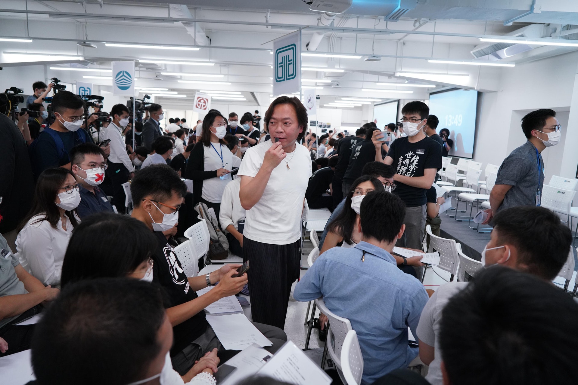 今年6月6日,十八區區議會聯席會議通過成立「香港公民議政平台」。(高仲明攝) 今年6月6日,十八區區議會聯席會議通過成立「香港公民議政平台」。(高仲明攝)