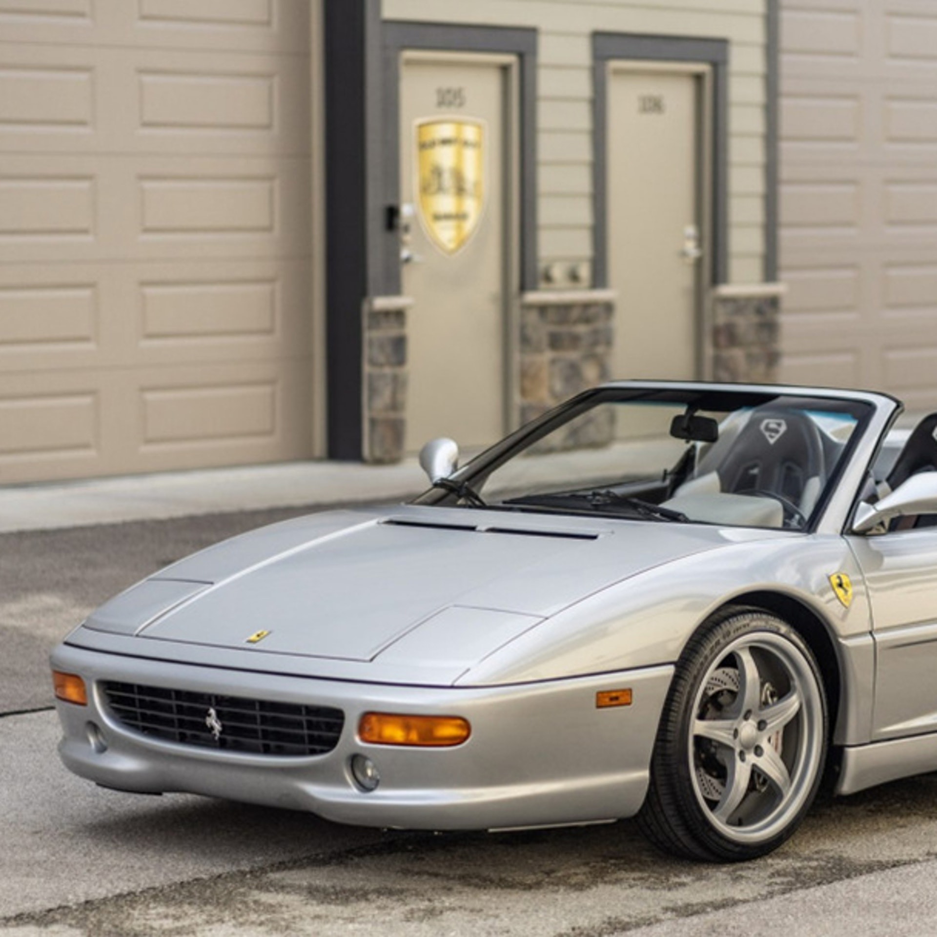 法拉利 奧尼爾ferrari F355 Spider拍賣星級改裝更值錢 法拉利 奧尼爾ferrari F355 Spider拍賣星級改裝更值錢