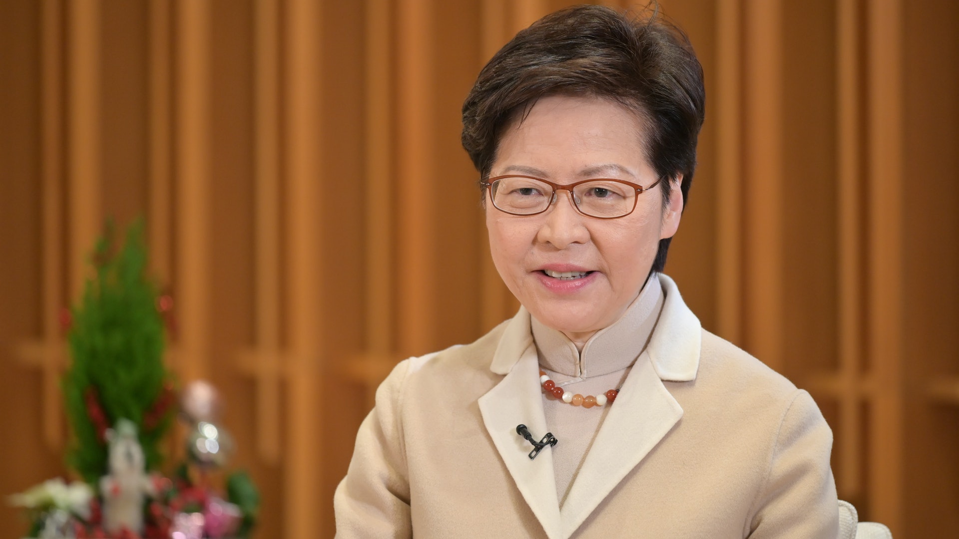 林鄭月娥:疫情緩和後中央大力支持重振經濟 恢復香港國際聲譽 林鄭月娥:疫情緩和後中央大力支持重振經濟 恢復香港國際聲譽
