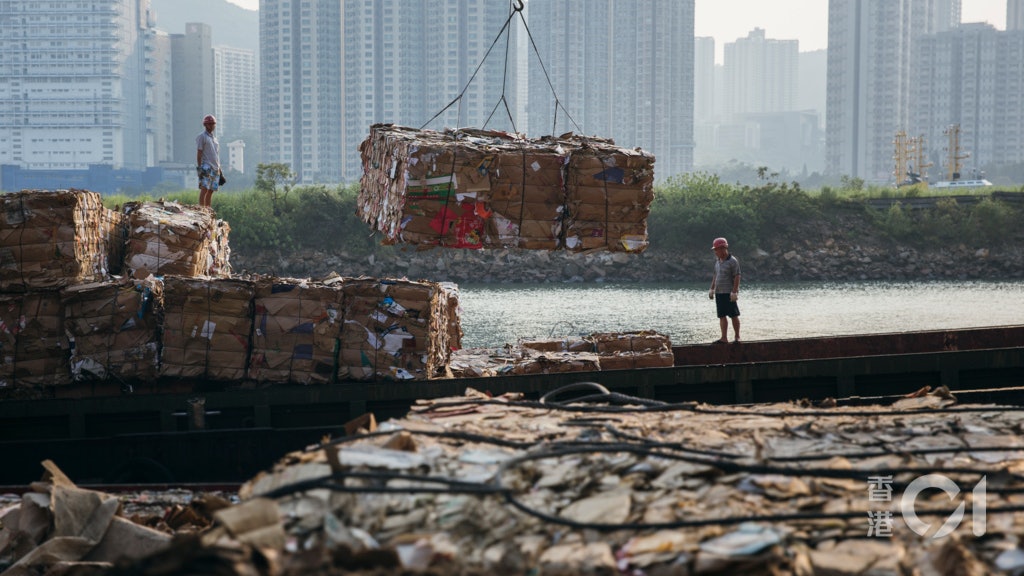 內地禁廢令|港廢紙准售內地4指定紙廠 朱漢強:如同「救命草」 內地禁廢令|港廢紙准售內地4指定紙廠 朱漢強:如同「救命草」