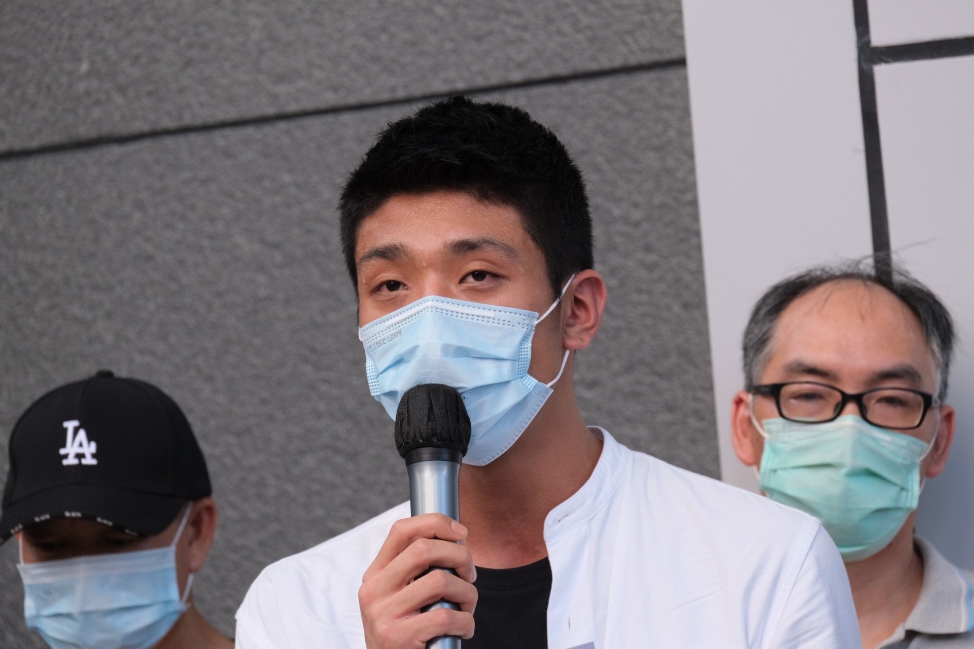47人顛覆案.上訴|鄒家成指原審官法發問佔45% 質疑屬過份干預