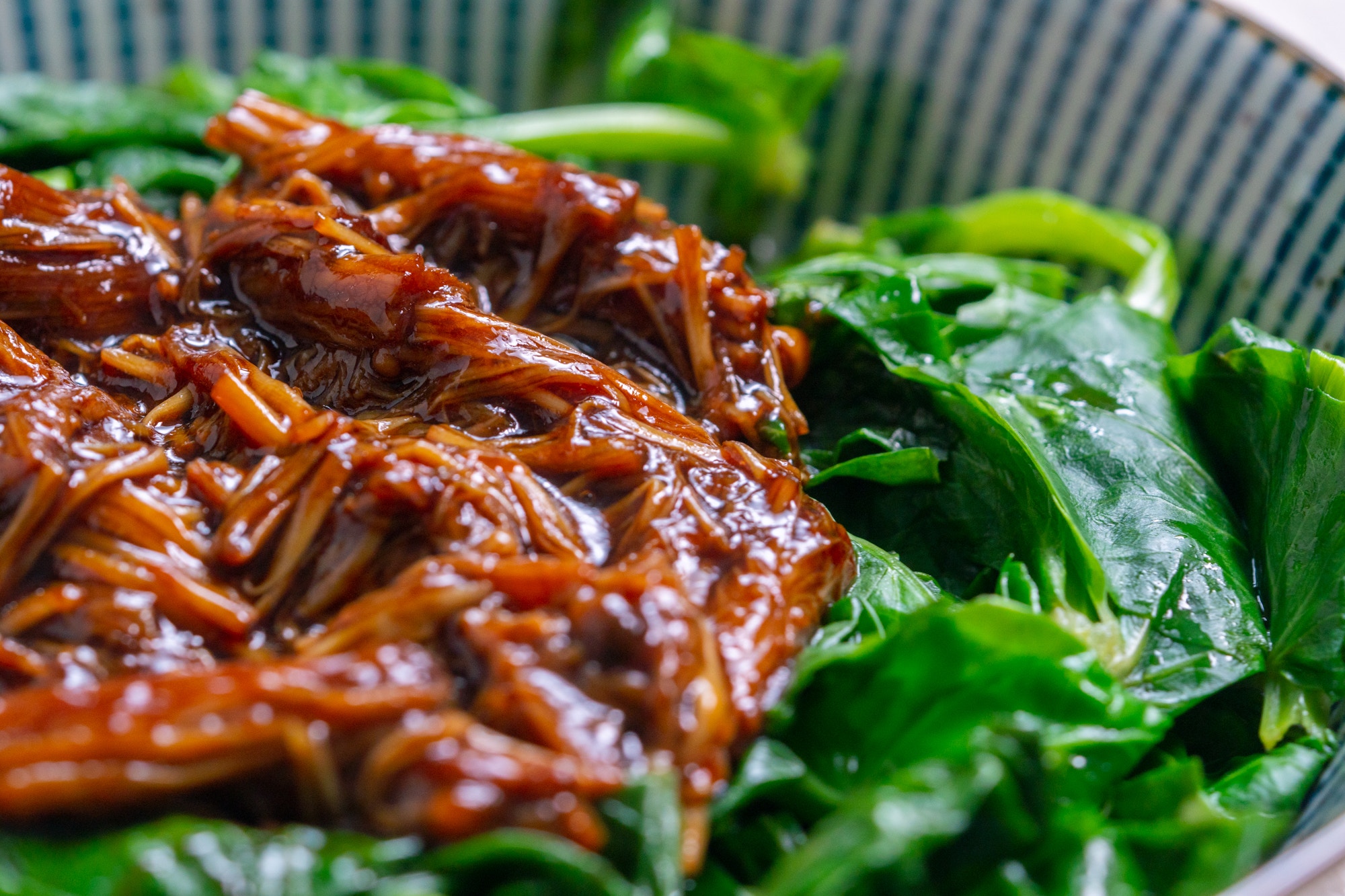 蔬果食譜 冬天必吃當造菜金菇扒豆苗3貼士煮出爽嫩翠綠豆苗