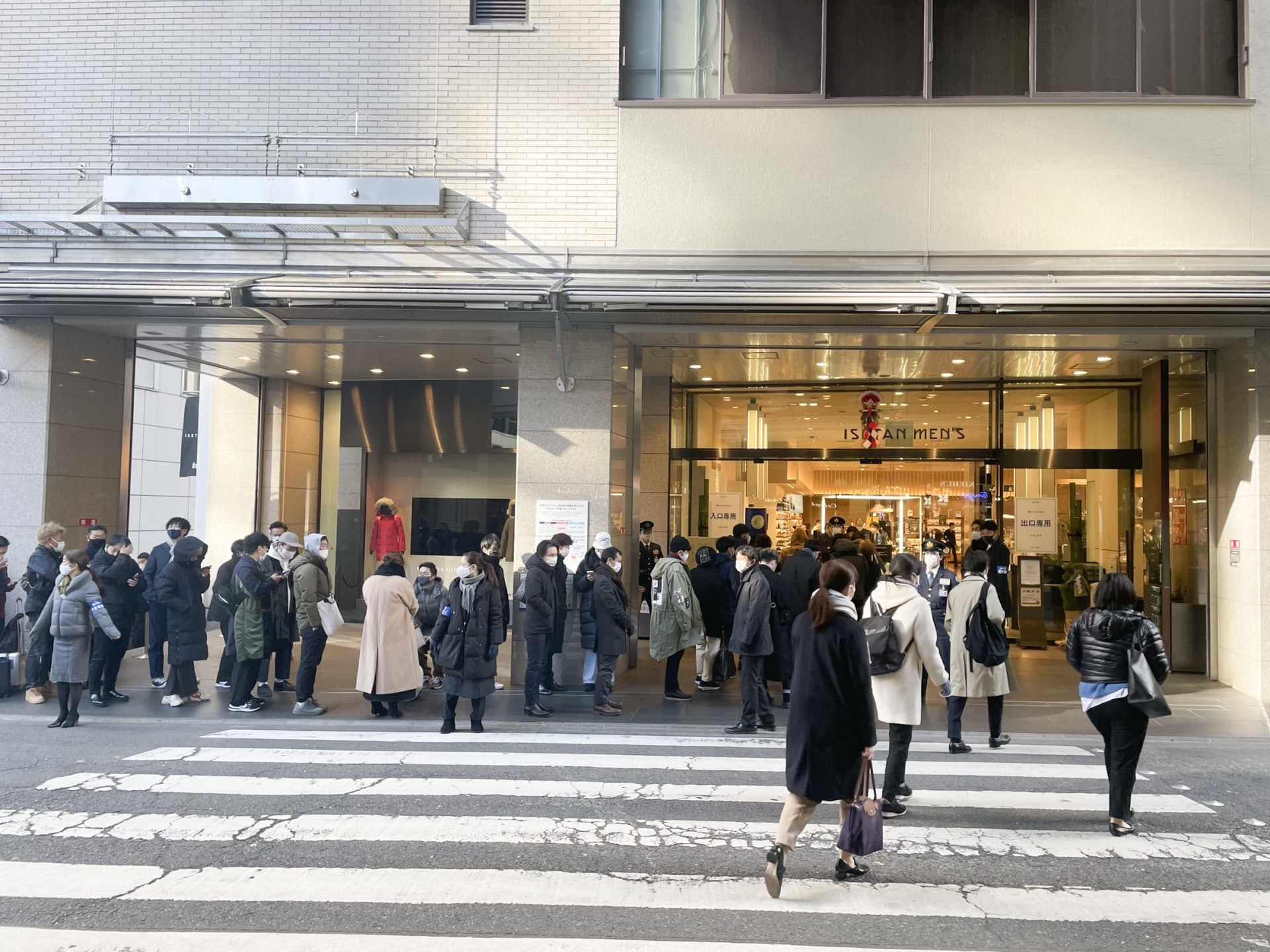 東京百貨冬季狂減大排長龍最多女性排隊的品牌中你可能只識一個 香港01 一物 東京百貨冬季狂減大排長龍最多女性排隊的品牌中你可能只識一個 香港01 一物