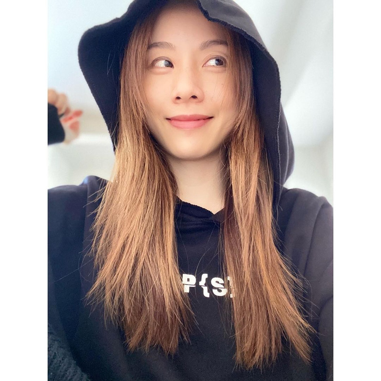 鄧麗欣(Stephy)近年來頻頻在IG發布素顏照。(stboo@IG) 鄧麗欣(Stephy)近年來頻頻在IG發布素顏照。(stboo@IG)