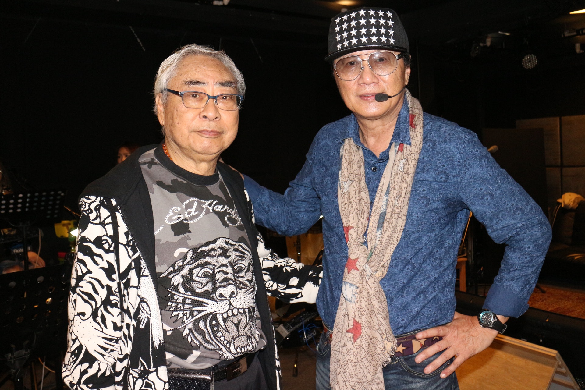 著名商人林建名(左)在今日(1月8日)因淋巴癌病逝,享年84歲。(資料圖片) 著名商人林建名(左)在今日(1月8日)因淋巴癌病逝,享年84歲。(資料圖片)