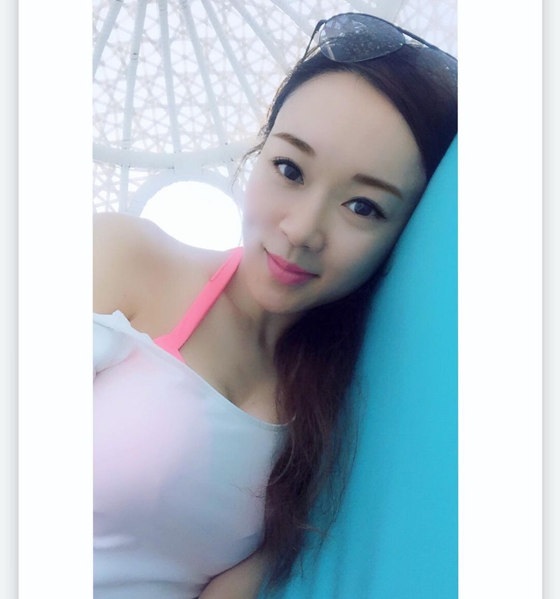 楊思琦在IG騷出一張性感照吸引不少網民讚好。(Instagram/@szekikk) 楊思琦在IG騷出一張性感照吸引不少網民讚好。(Instagram/@szekikk)