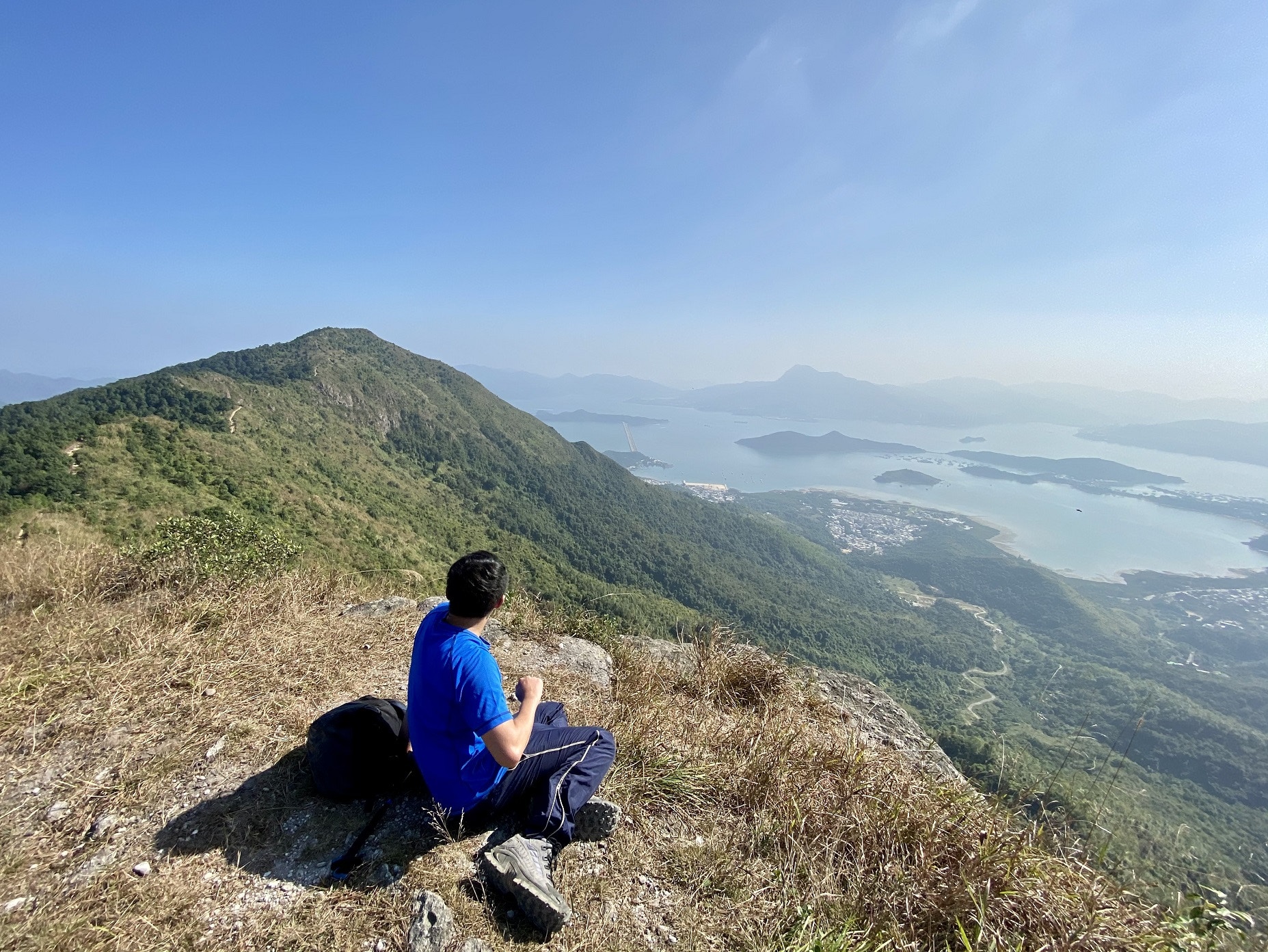 犁壁山回望八仙嶺。（周立賢攝/資料圖片）