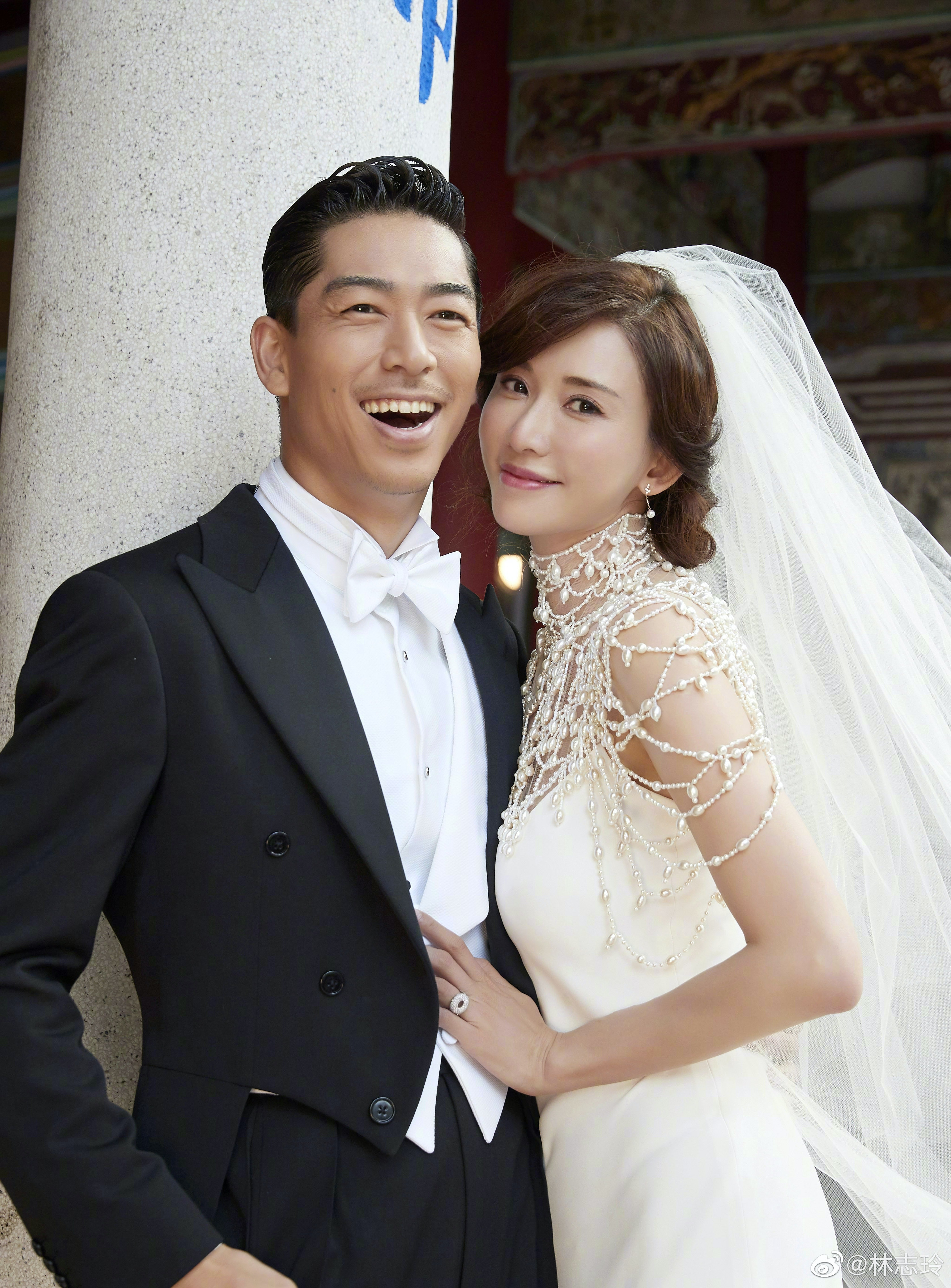 47歲的林志玲，和40歲的AKIRA結婚3年終傳來好消息誕下牛年寶寶。（微博：林志玲）