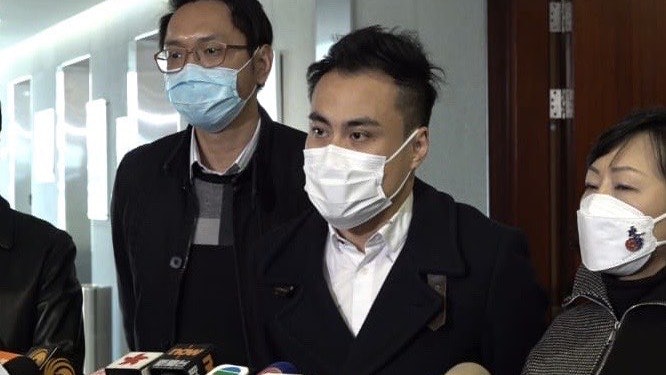 郭偉强駕駛期間Zoom開會涉違法 主動向警提供資料暫未檢控 郭偉强駕駛期間Zoom開會涉違法 主動向警提供資料暫未檢控