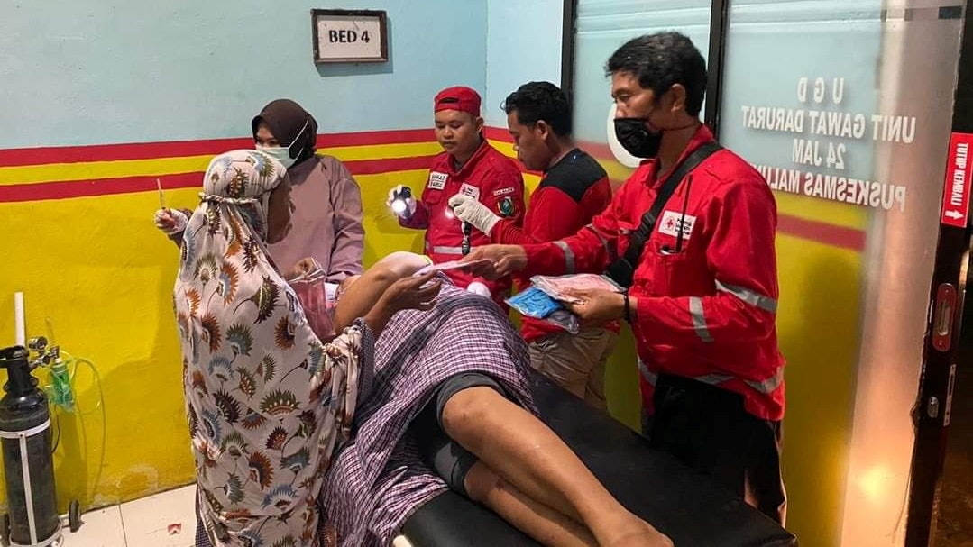印尼蘇拉威西島6.2級地震至少34死 印尼專家:餘震或引發海嘯 印尼蘇拉威西島6.2級地震至少34死 印尼專家:餘震或引發海嘯