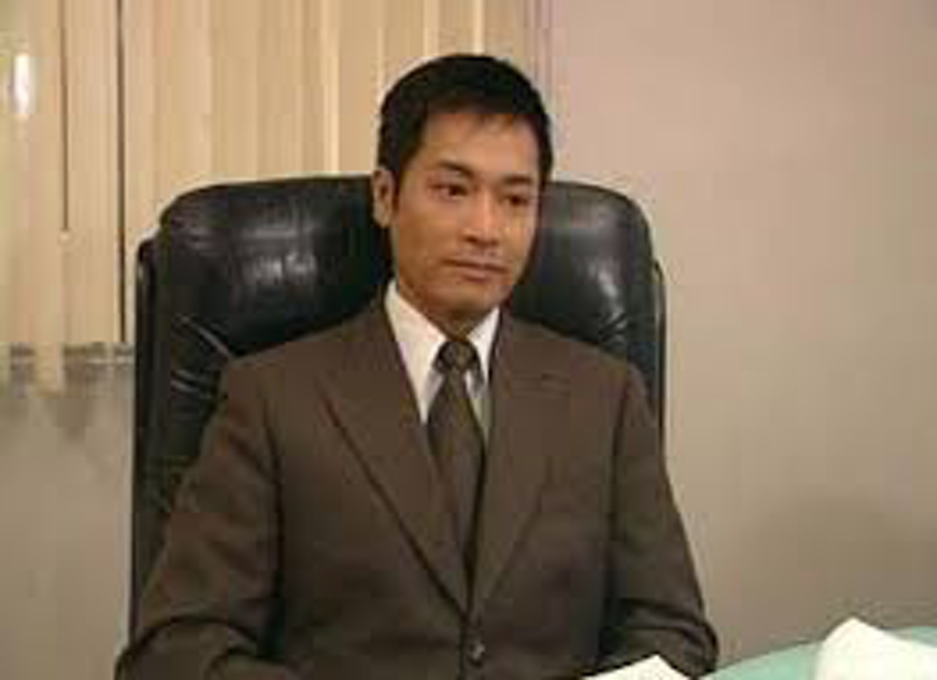5. 郭晉安飾演的《創世紀》、《創世紀II天地有情》馬志強。(劇集畫面) 5. 郭晉安飾演的《創世紀》、《創世紀II天地有情》馬志強。(劇集畫面)