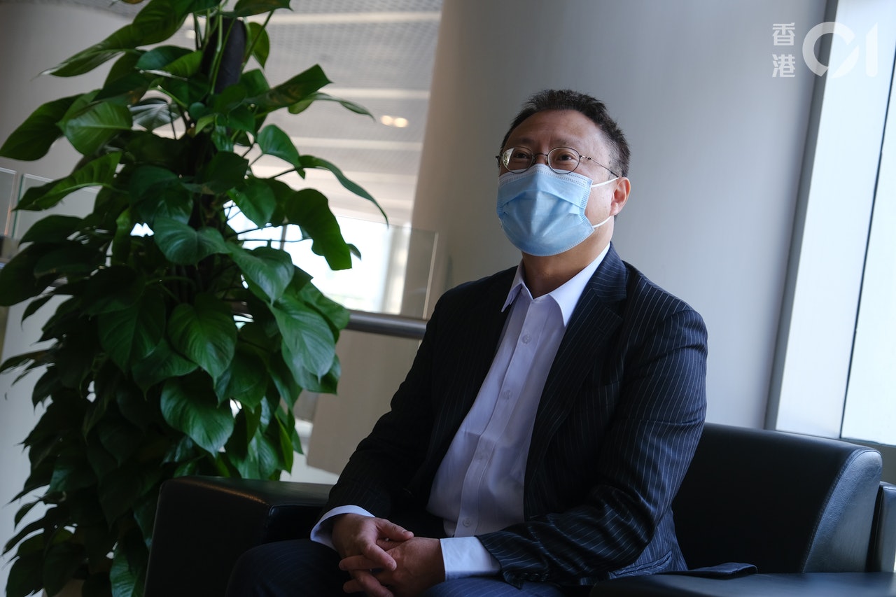曾浩輝指,在香港獲批的疫苗都是安全、有效,「我自己住東區,東區邊間接種中心近我、方便,我就去嗰度打。」(資料圖片/廖雁雄攝) 曾浩輝指,在香港獲批的疫苗都是安全、有效,「我自己住東區,東區邊間接種中心近我、方便,我就去嗰度打。」(資料圖片/廖雁雄攝)