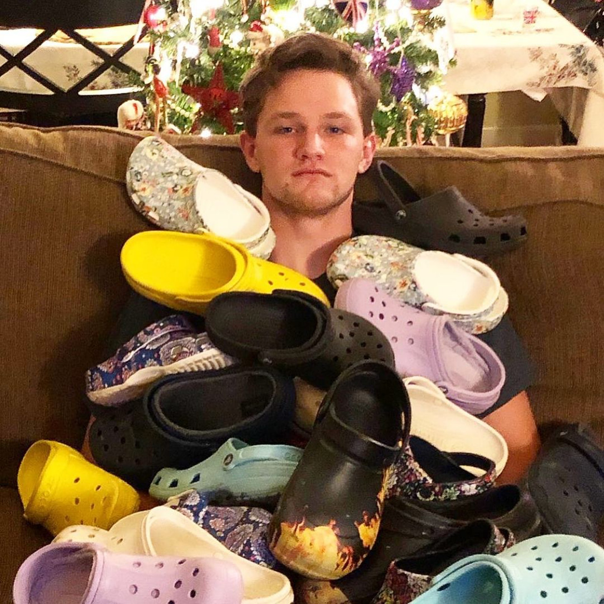 Crocs 2020年第四個季度的銷售額比起前年同期大幅上升。(IG@crocs) Crocs 2020年第四個季度的銷售額比起前年同期大幅上升。(IG@crocs)