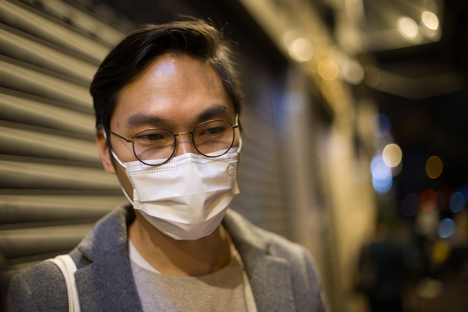 廟街疫區入夜後現等候檢測人龍區議員指尼泊爾人欠領袖致防疫難 醫師easy 廟街疫區入夜後現等候檢測人龍區議員指尼泊爾人欠領袖致防疫難 醫師easy