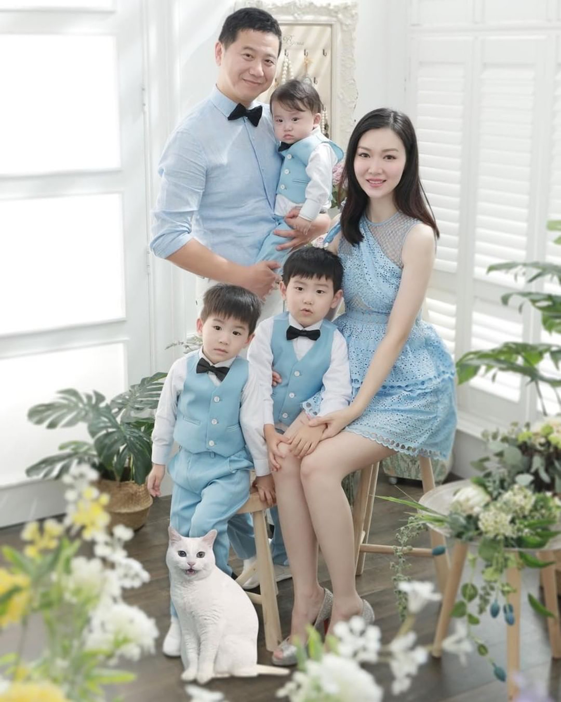 葉翠翠於2015年與商人周曉東結婚,婚後成功三年抱三。(IG/ @tracy_ip) 葉翠翠於2015年與商人周曉東結婚,婚後成功三年抱三。(IG/ @tracy_ip)