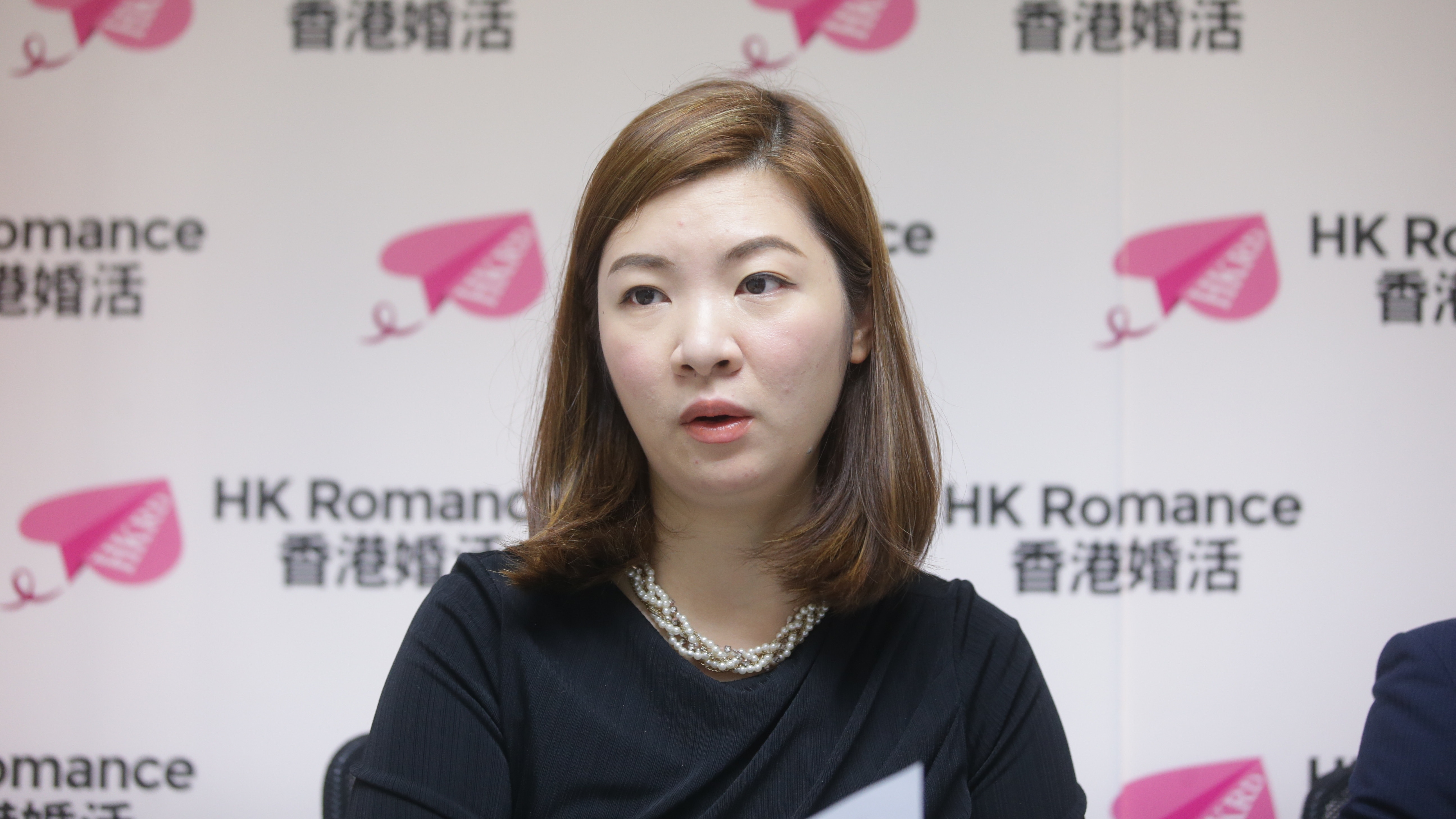 張惠萍鼓勵情侶，送禮應送上能長久保存的物品，即用即棄的口罩相對沒有紀念價值。（黃偉民攝）