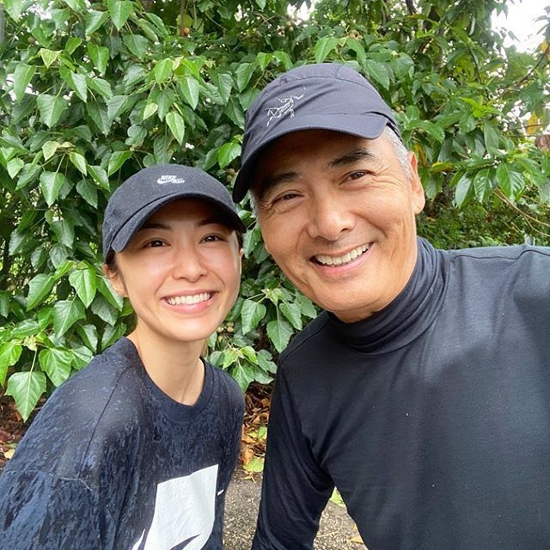 藝人湯怡就曾經在行山時巧遇發哥,即時興奮合照。(圖片來源:IG@ yuenkaka) 藝人湯怡就曾經在行山時巧遇發哥,即時興奮合照。(圖片來源:IG@ yuenkaka)
