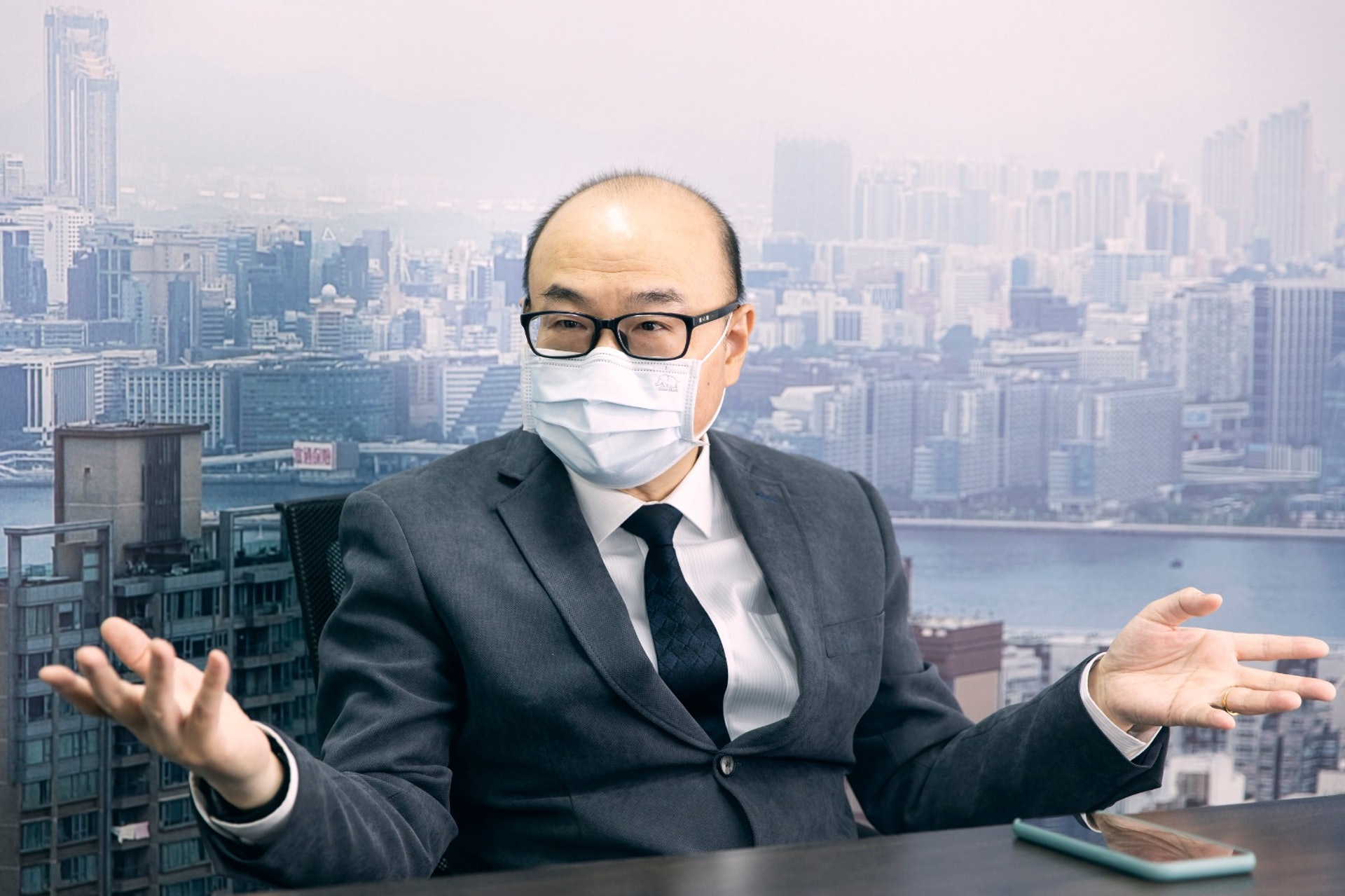 投資者蔡志忠認為,部分港人呻置業難,只因不肯努力。(黃寶瑩攝) 投資者蔡志忠認為,部分港人呻置業難,只因不肯努力。(黃寶瑩攝)