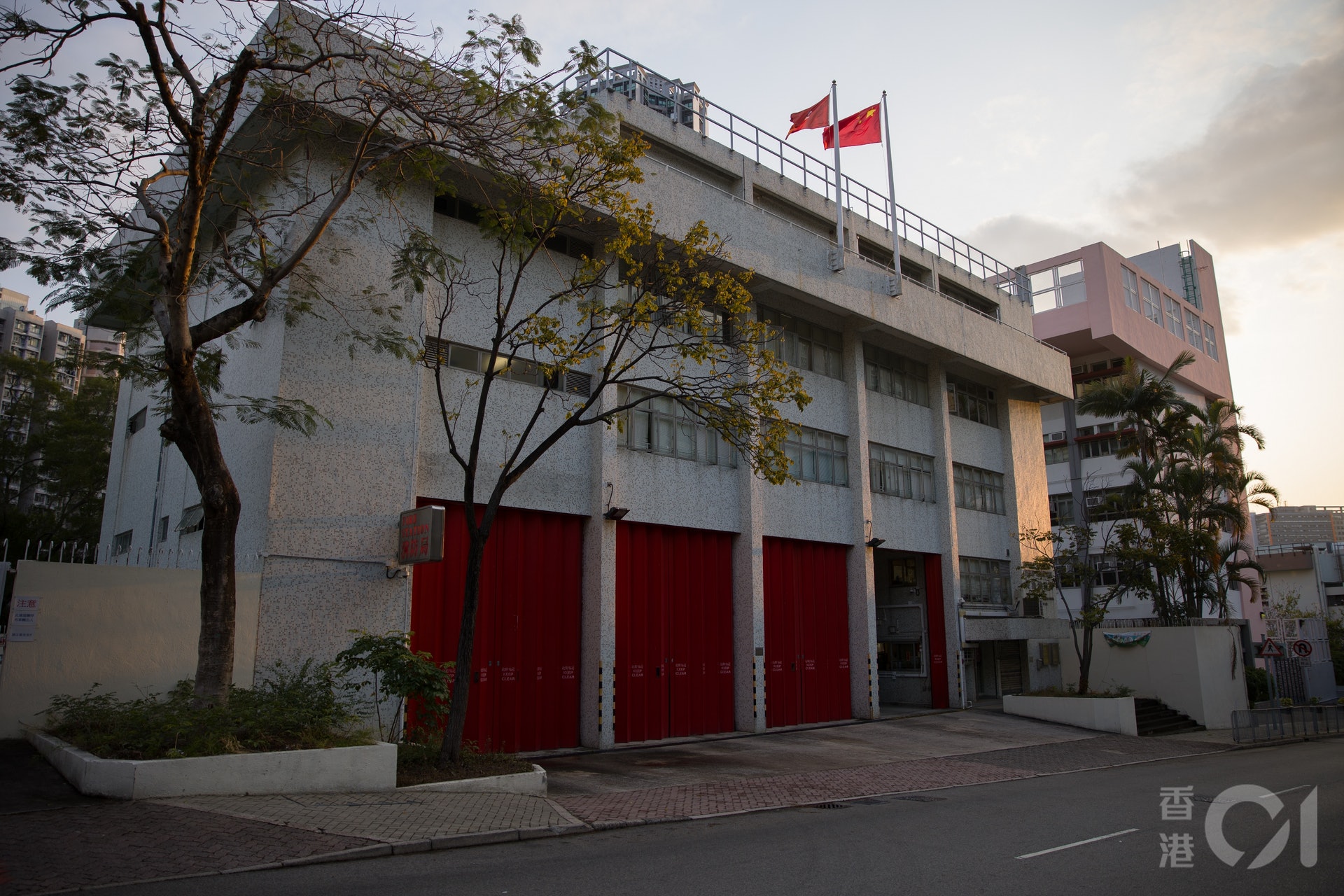 葵涌消防局爆疫,累計有三名消防人員確診新冠肺炎。(梁鵬威攝) 葵涌消防局爆疫,累計有三名消防人員確診新冠肺炎。(梁鵬威攝)