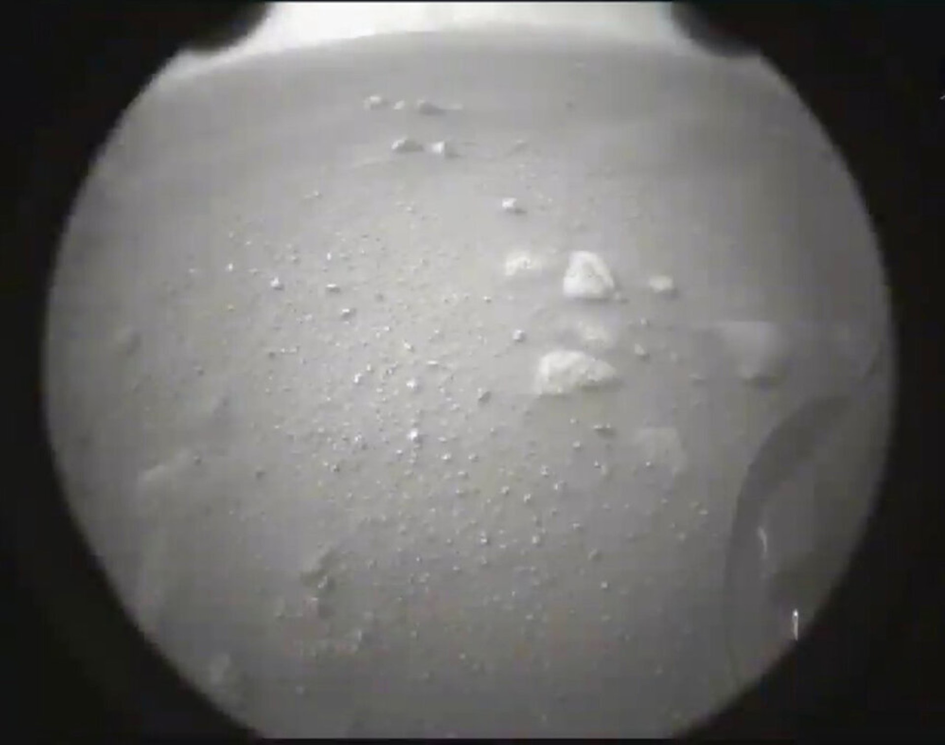 NASA毅力號經歷「恐怖七分鐘」成功降落火星(美聯社) NASA毅力號經歷「恐怖七分鐘」成功降落火星(美聯社)