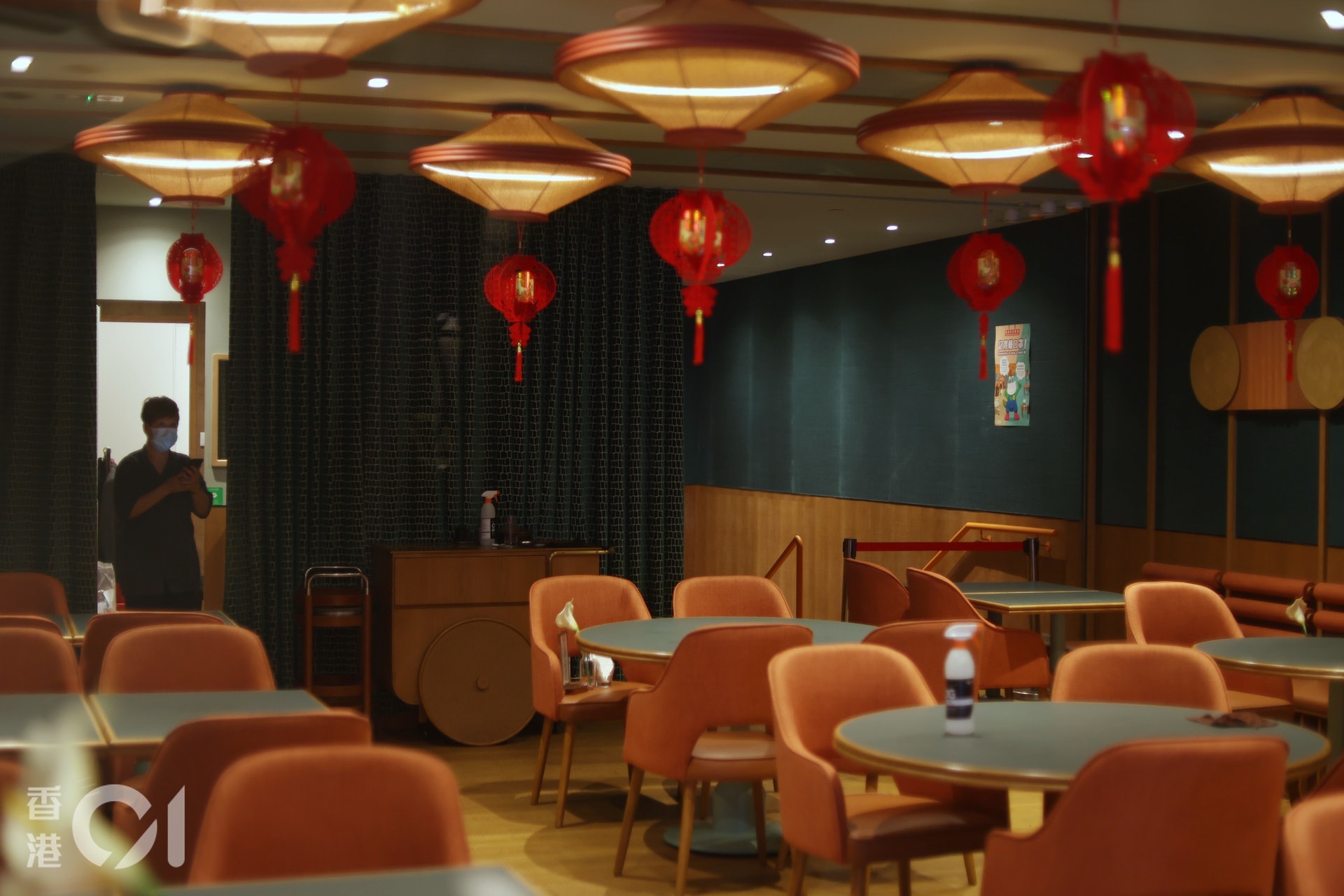 多名確診者與K11「名潮食館」有關。(資料圖片 / 余俊亮攝) 多名確診者與K11「名潮食館」有關。(資料圖片 / 余俊亮攝)
