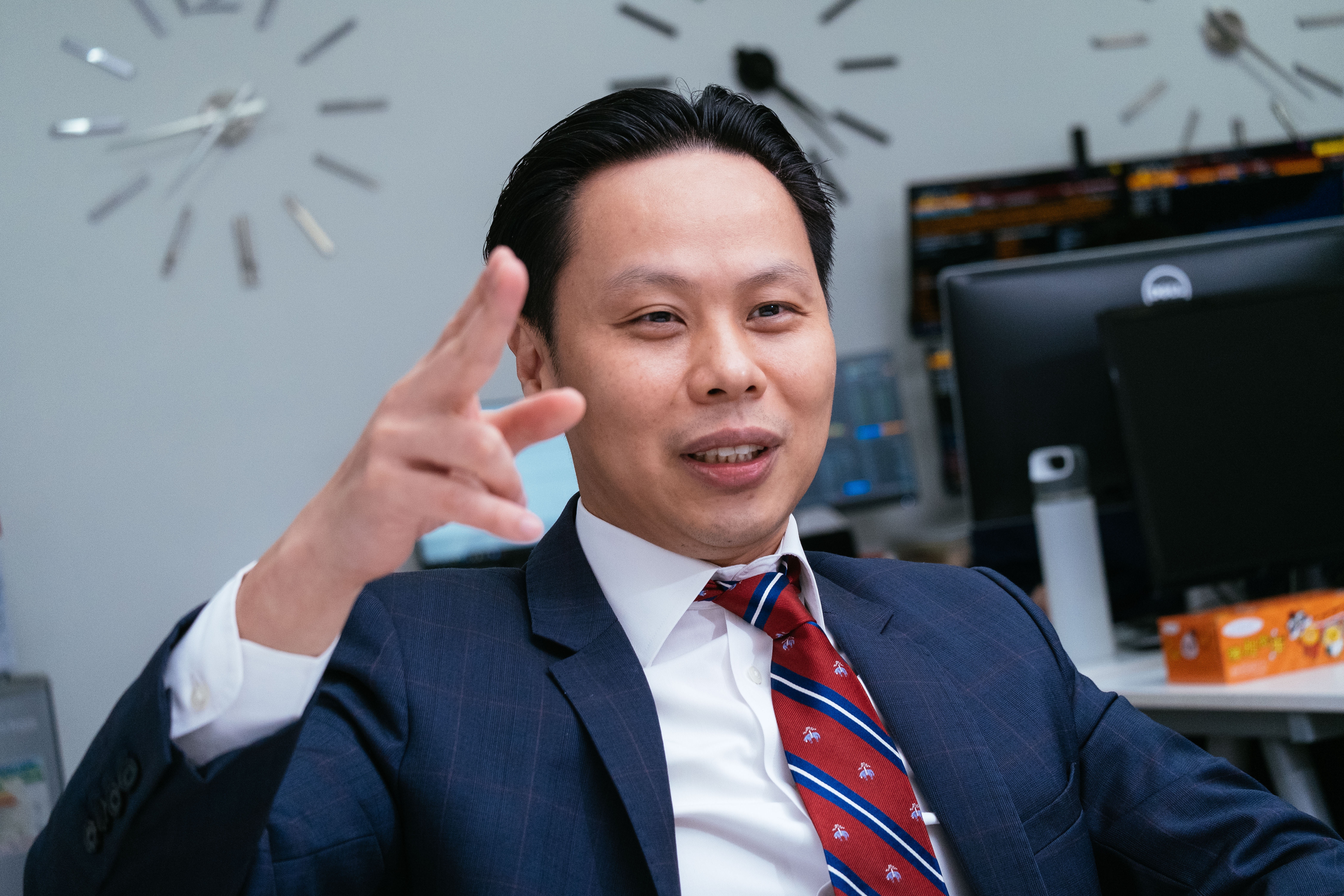 專訪｜投資要「跟紅頂白」 前惠理基金經理：跌市唔沽點撈底？