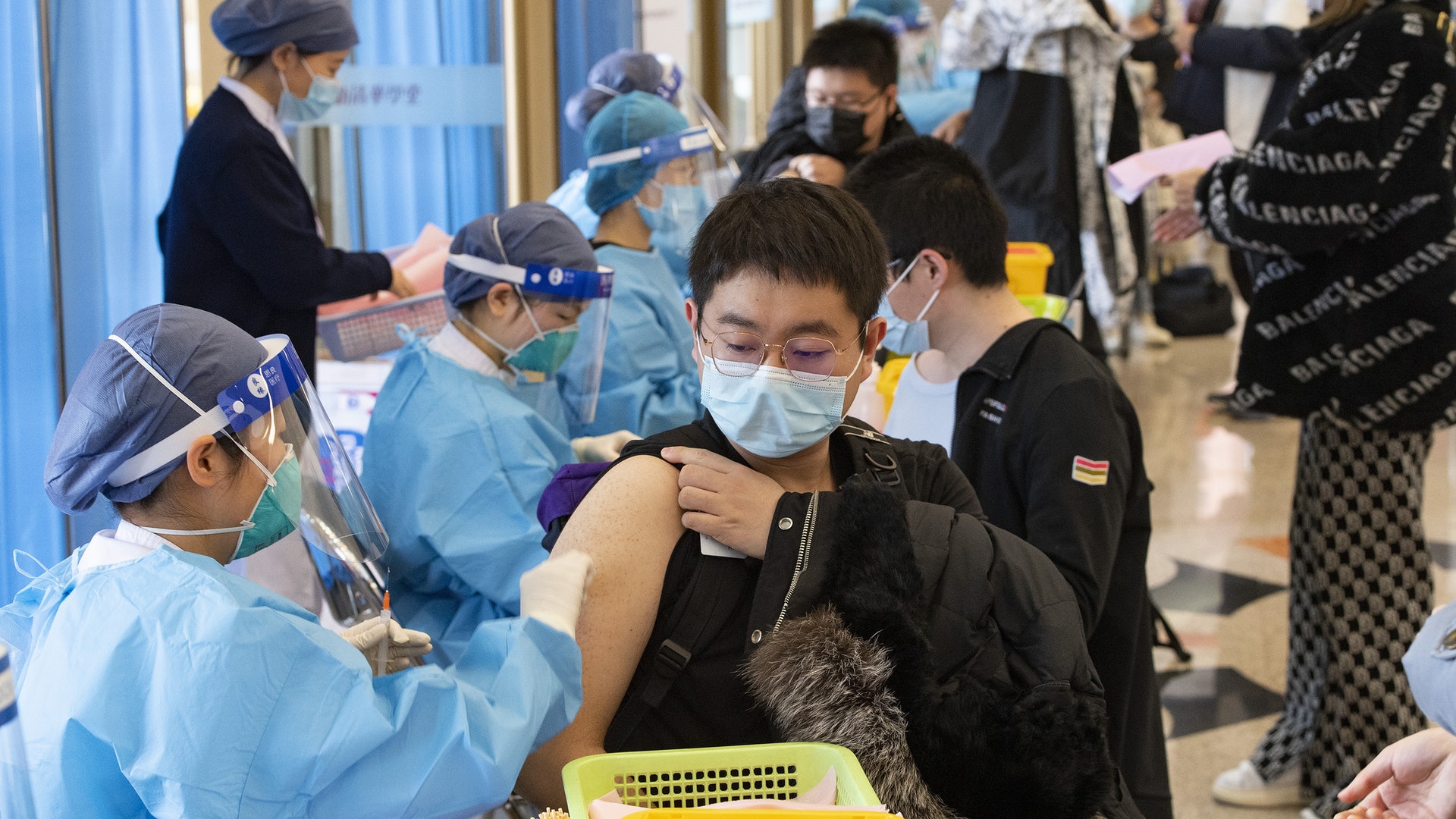 新冠疫苗丨內地已接種逾5200萬劑次 官方強調安全性有效性第一位 新冠疫苗丨內地已接種逾5200萬劑次 官方強調安全性有效性第一位