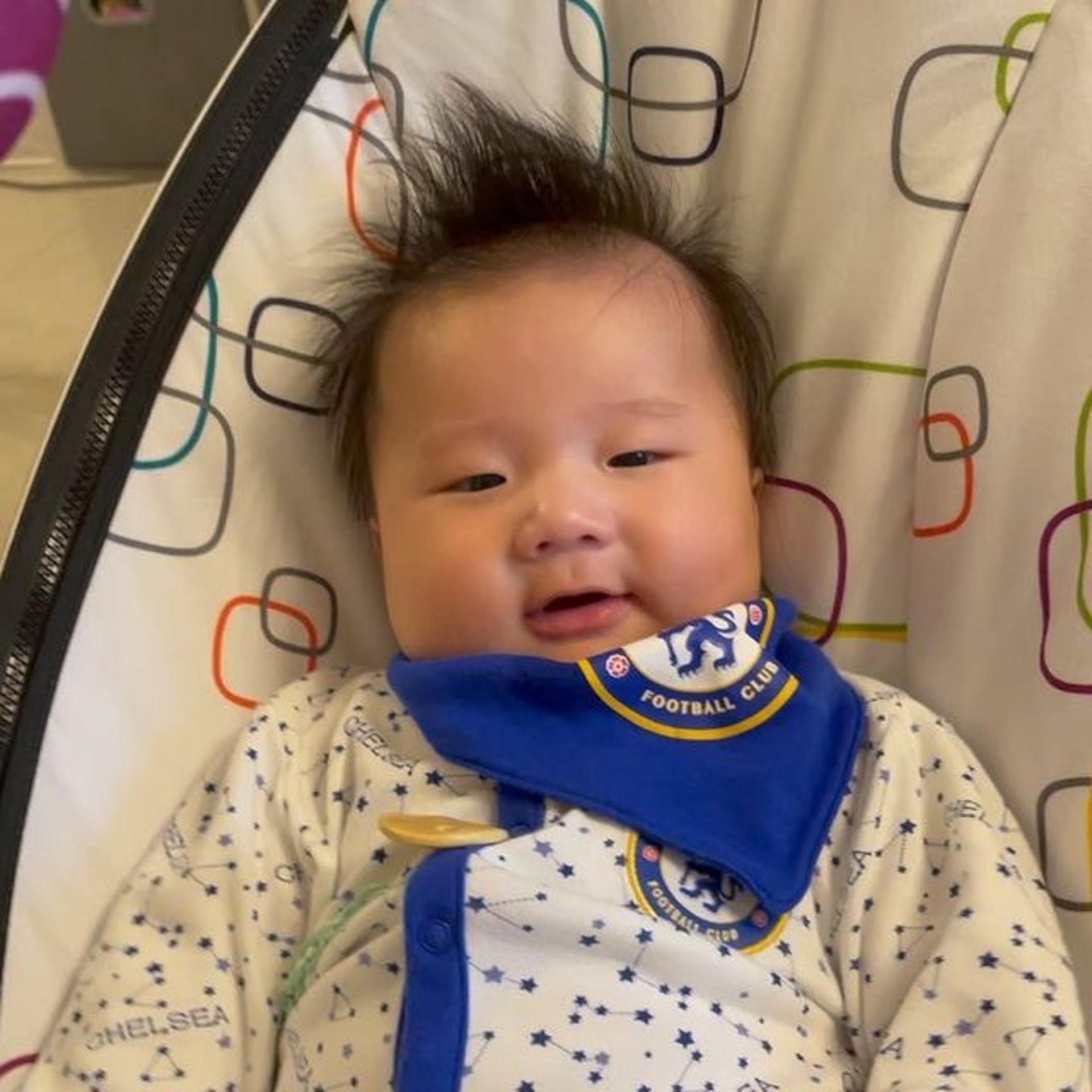 吳若希細仔搏豬 吳若希細仔搏豬