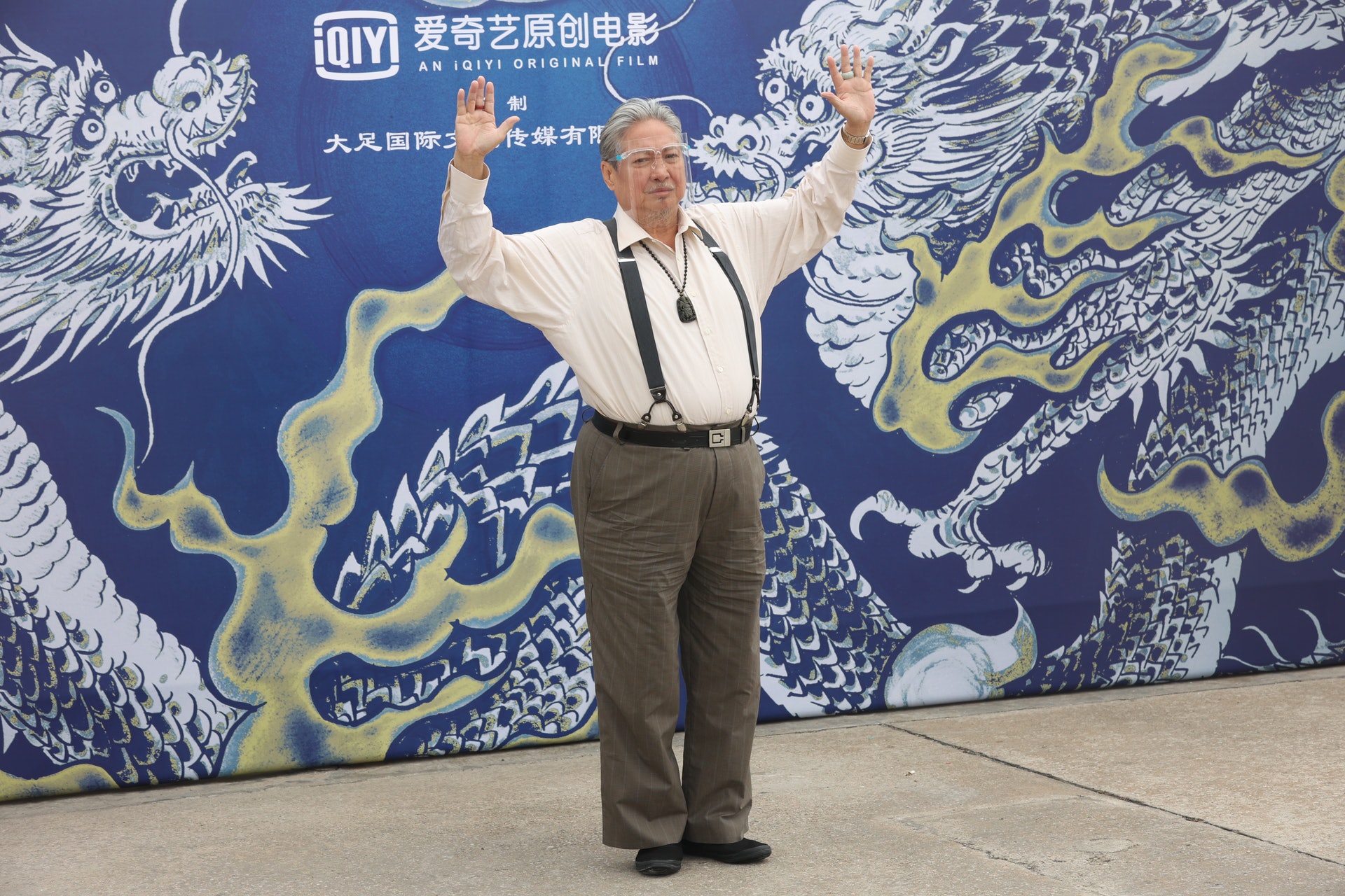 術後幾年,洪金寶雖能走路,但經常被拍到坐輪椅,給人家身體愈來愈虛弱的感覺。(陳順禎攝) 術後幾年,洪金寶雖能走路,但經常被拍到坐輪椅,給人家身體愈來愈虛弱的感覺。(陳順禎攝)