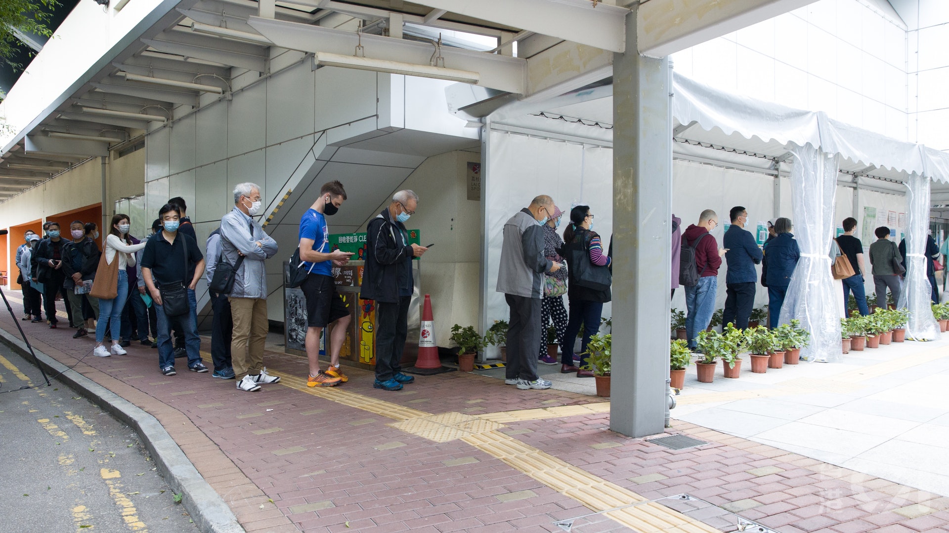 復必泰|最遲9月底接種 社協憂剝削病者選擇權 醫生促調供貨期 復必泰|最遲9月底接種 社協憂剝削病者選擇權 醫生促調供貨期