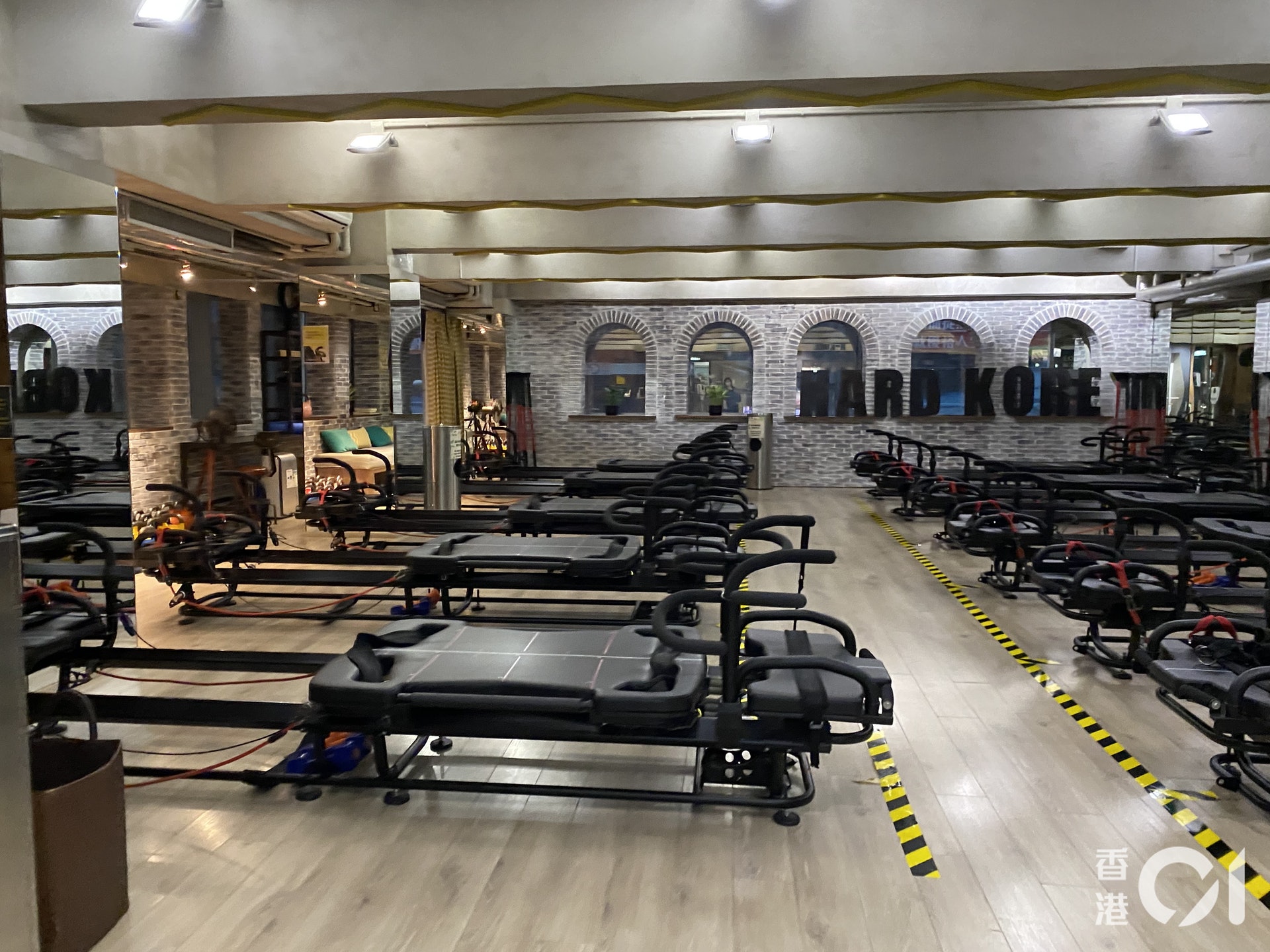 一名到過爆疫Ursus Fitness的顧客,是另一間健身中心H-Kore的教練,H-Kore今日已停業。(黃詠榆攝) 一名到過爆疫Ursus Fitness的顧客,是另一間健身中心H-Kore的教練,H-Kore今日已停業。(黃詠榆攝)