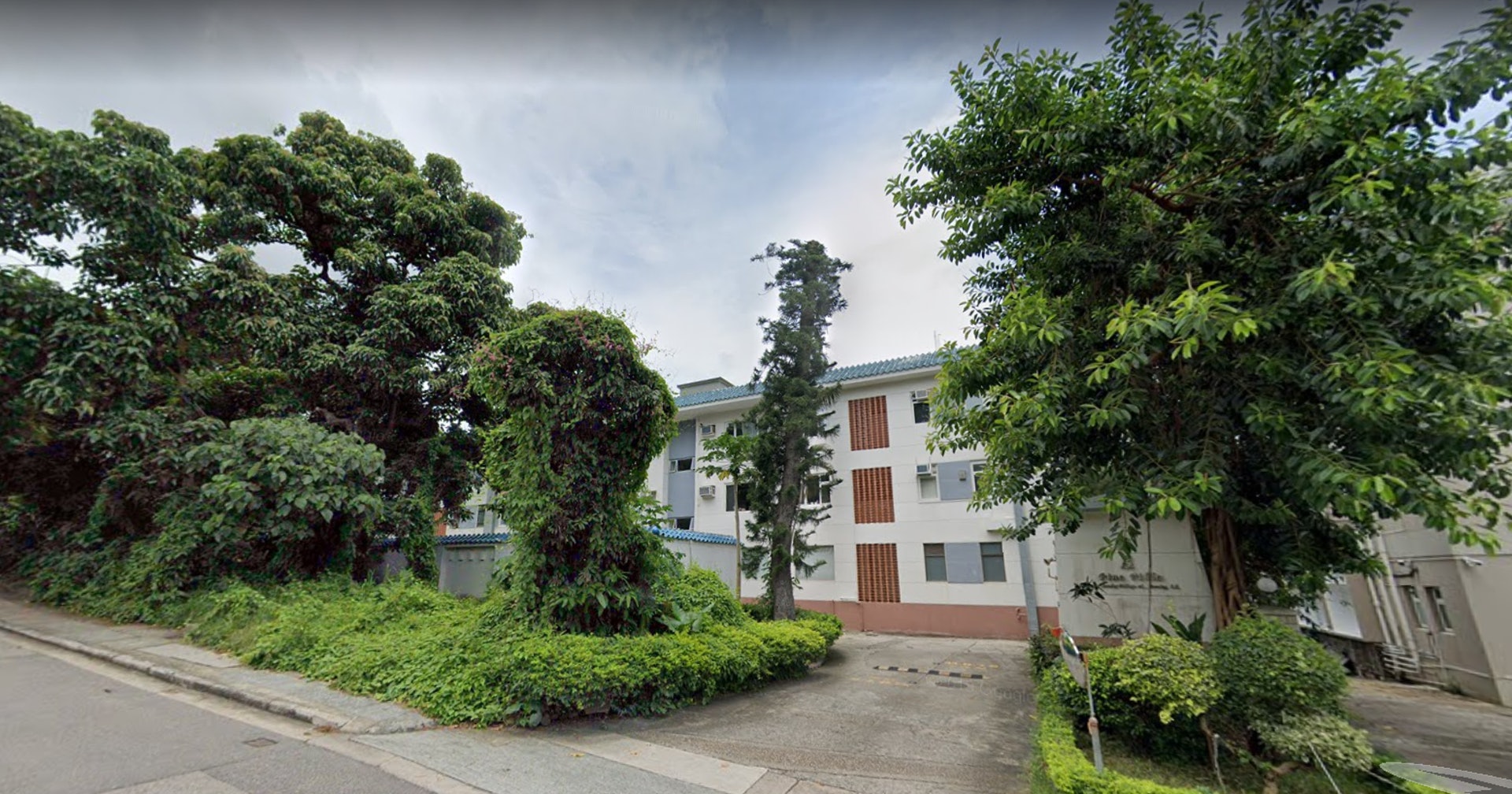 赤柱赤柱村道 49 號翠屋 D 納入強制檢測大廈。(Google地圖截圖) 赤柱赤柱村道 49 號翠屋 D 納入強制檢測大廈。(Google地圖截圖)