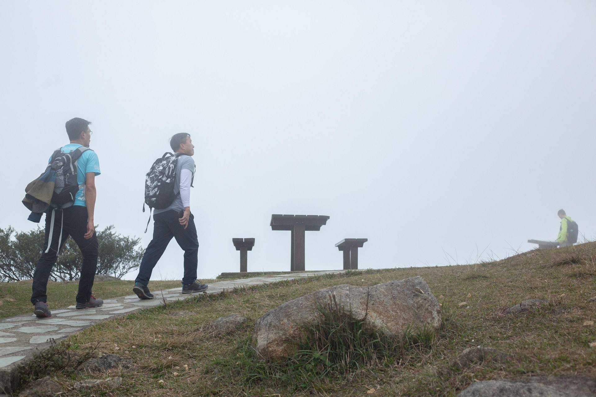 春天行山常遇大霧天氣。(梁鵬威攝/資料圖片) 春天行山常遇大霧天氣。(梁鵬威攝/資料圖片)
