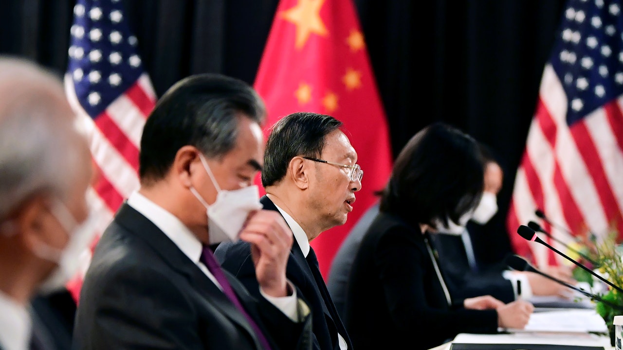 中美會晤楊潔篪開場白令美媒意外 崔天凱:是他們估計不足 中美會晤楊潔篪開場白令美媒意外 崔天凱:是他們估計不足