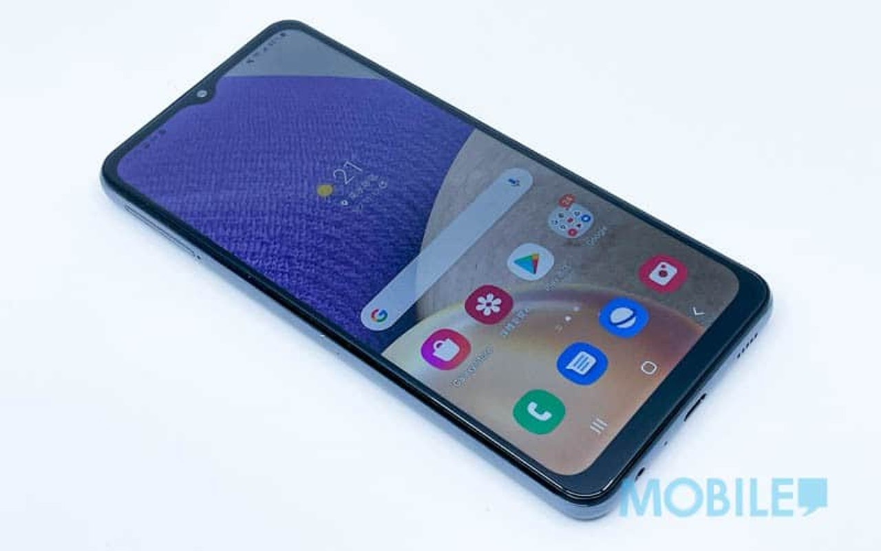 Samsung Galaxy A32 5G:Galaxy A32 5G 是現時 SAMSUNG 最平的5G手機,Galaxy A32 5G 提供炫目紫、炫目藍、炫目黑及炫目白四種色款選擇,規格上採用6.5 吋 HD+ 解像 Infinity-V 設計 TFT 螢幕(Mobile Magazine授權使用) Samsung Galaxy A32 5G:Galaxy A32 5G 是現時 SAMSUNG 最平的5G手機,Galaxy A32 5G 提供炫目紫、炫目藍、炫目黑及炫目白四種色款選擇,規格上採用6.5 吋 HD+ 解像 Infinity-V 設計 TFT 螢幕(Mobile Magazine授權使用)