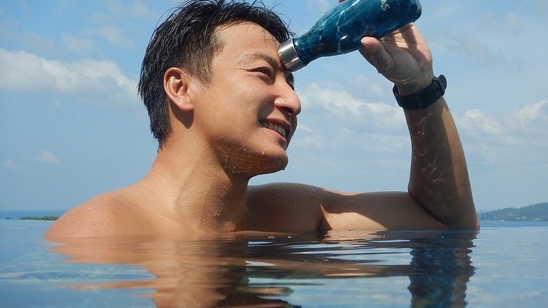 方力申最後一項泳壇紀錄被打破 笑言自己由飛魚變「游水仔」 方力申最後一項泳壇紀錄被打破 笑言自己由飛魚變「游水仔」