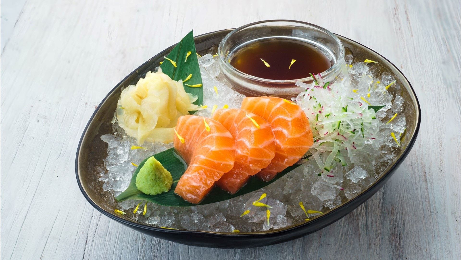 三文魚刺身不在日本高級壽司店餐單上傳有蟲變壞難分辨真唔真 香港01 開罐