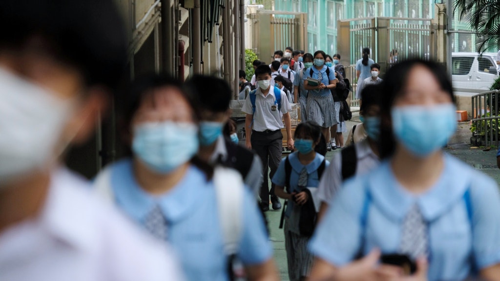 復課|全港學校5月24日起恢復半天面授 未要求教職員定期檢測 復課|全港學校5月24日起恢復半天面授 未要求教職員定期檢測