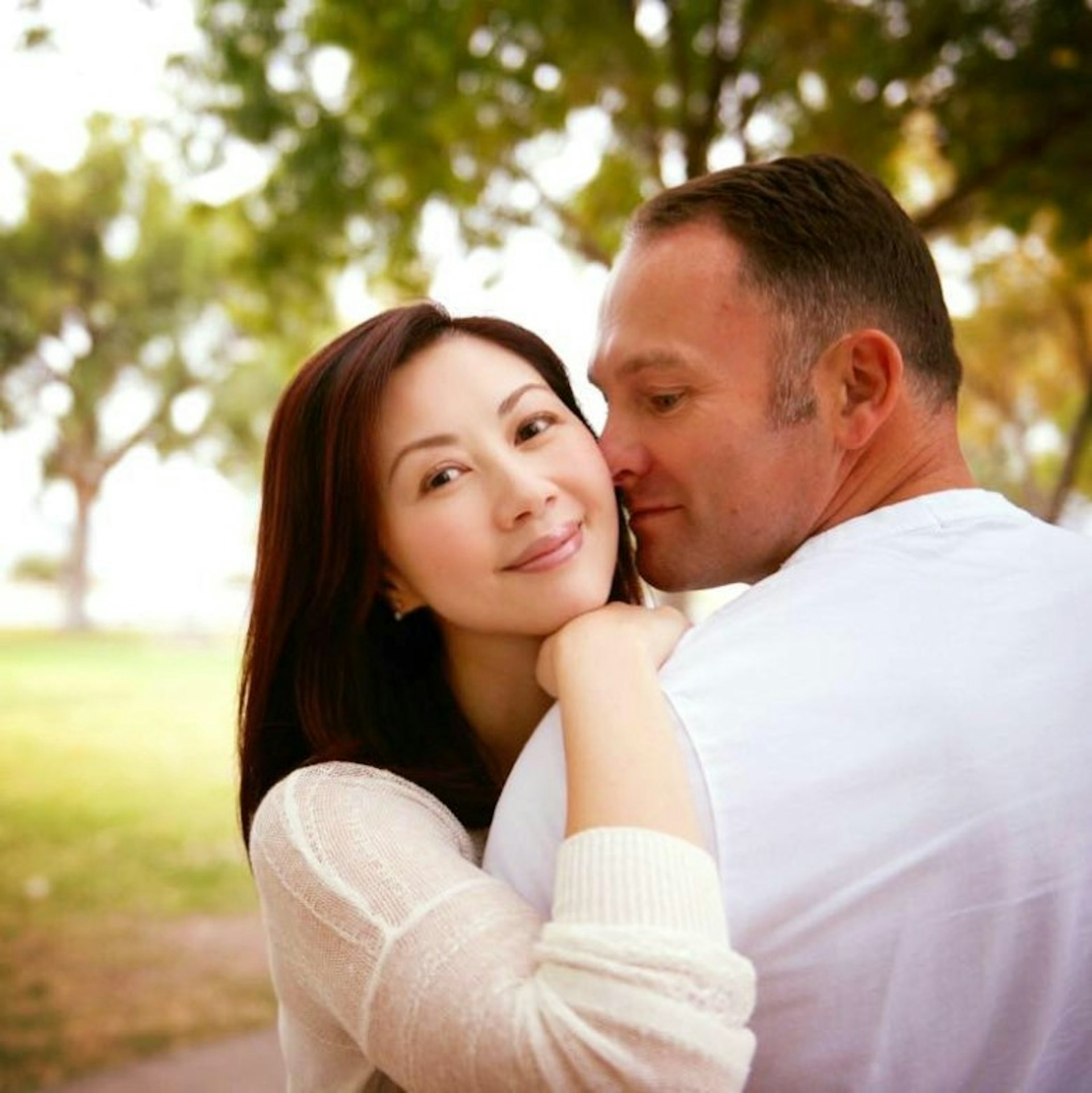 楊寶玲最後兜兜轉轉還是嫁給當時在英國讀書認識的初戀情人。(楊寶玲@Facebook) 楊寶玲最後兜兜轉轉還是嫁給當時在英國讀書認識的初戀情人。(楊寶玲@Facebook)