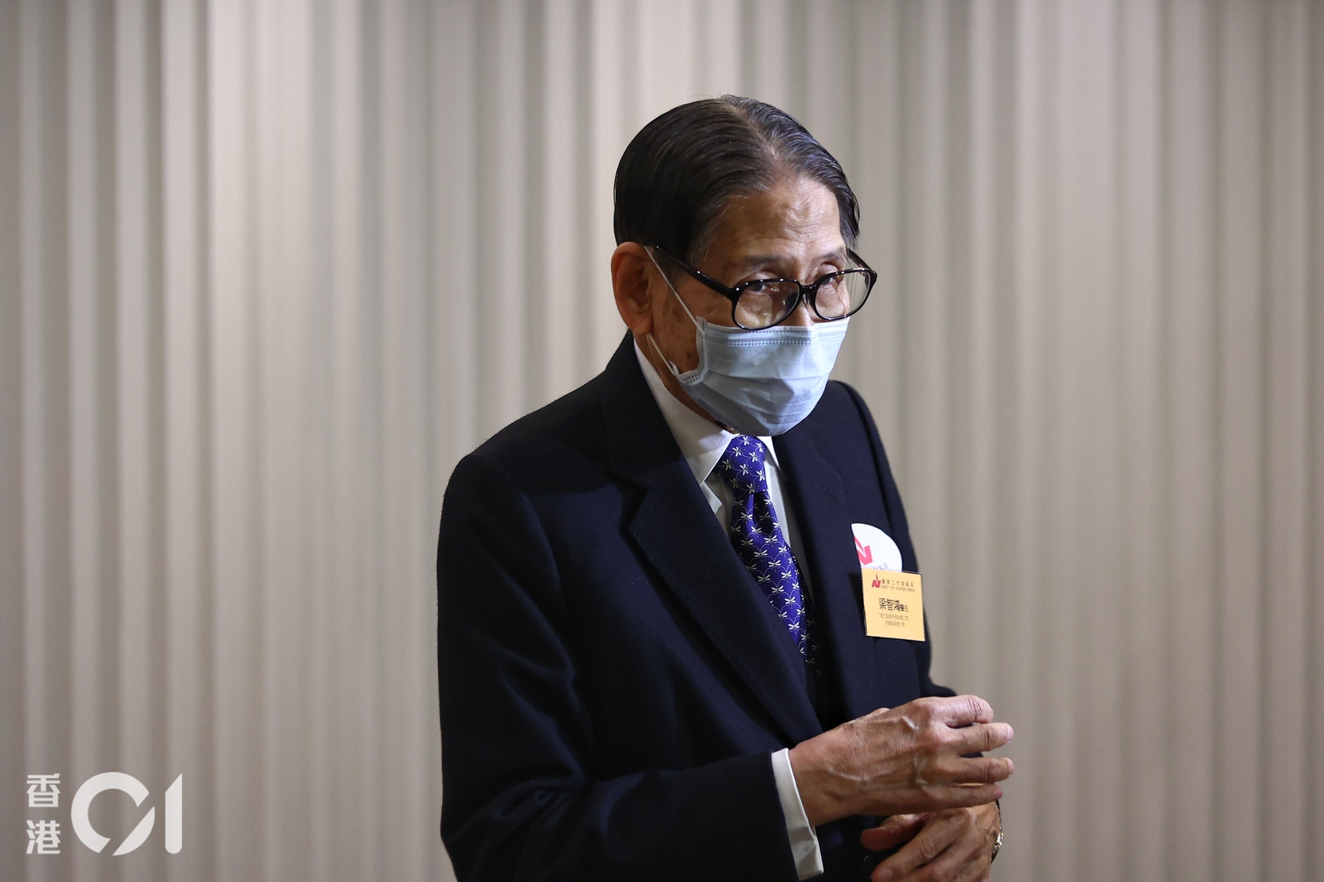醫管局前主席梁智鴻於早上接種第二針科興疫苗後出席活動,指沒有感到不舒服。(張浩維攝) 醫管局前主席梁智鴻於早上接種第二針科興疫苗後出席活動,指沒有感到不舒服。(張浩維攝)