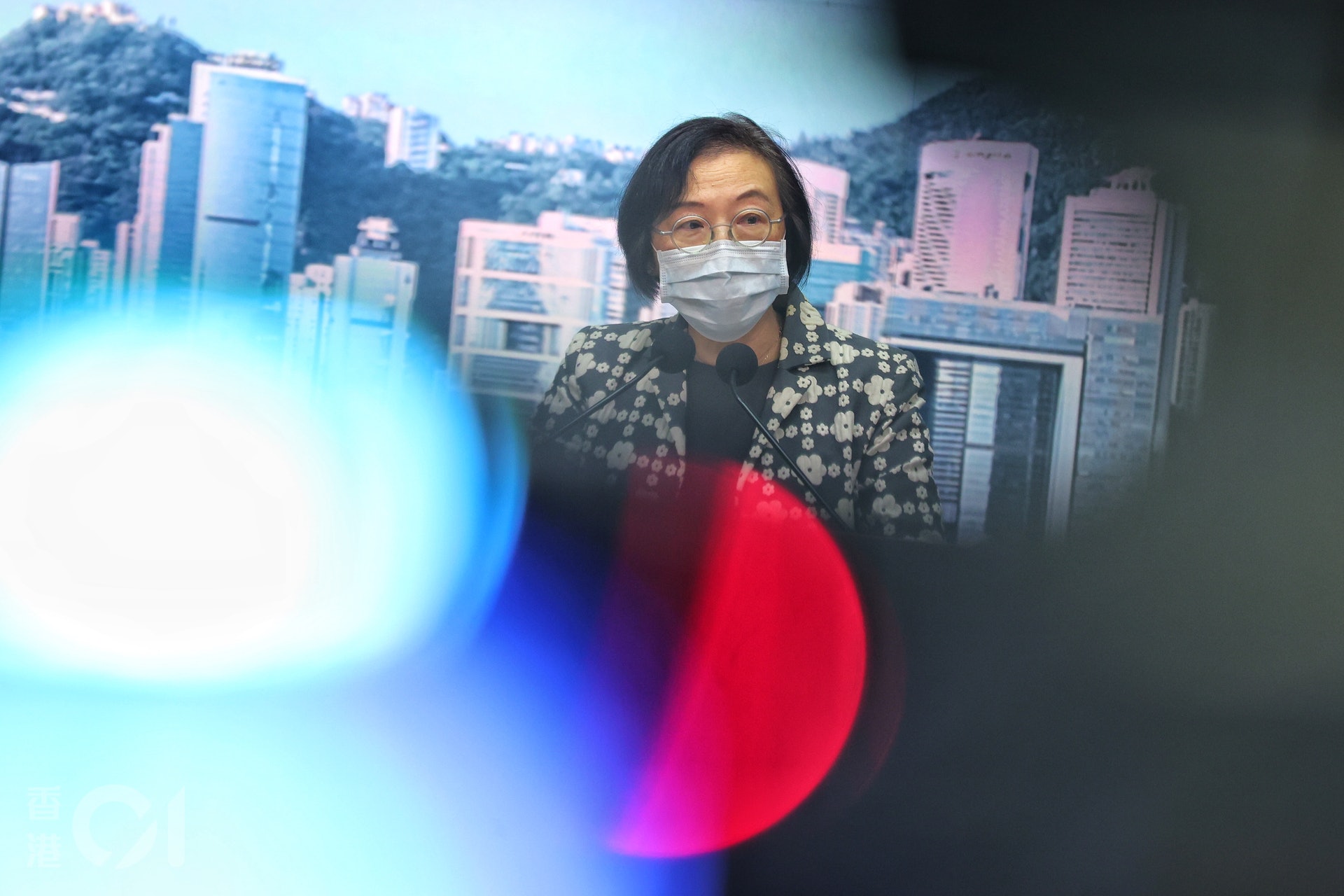 陳肇始稱,政府一直與內地當局及澳門特區政府,就三地居民跨境往來的安排保持緊密溝通。(資料圖片) 陳肇始稱,政府一直與內地當局及澳門特區政府,就三地居民跨境往來的安排保持緊密溝通。(資料圖片)