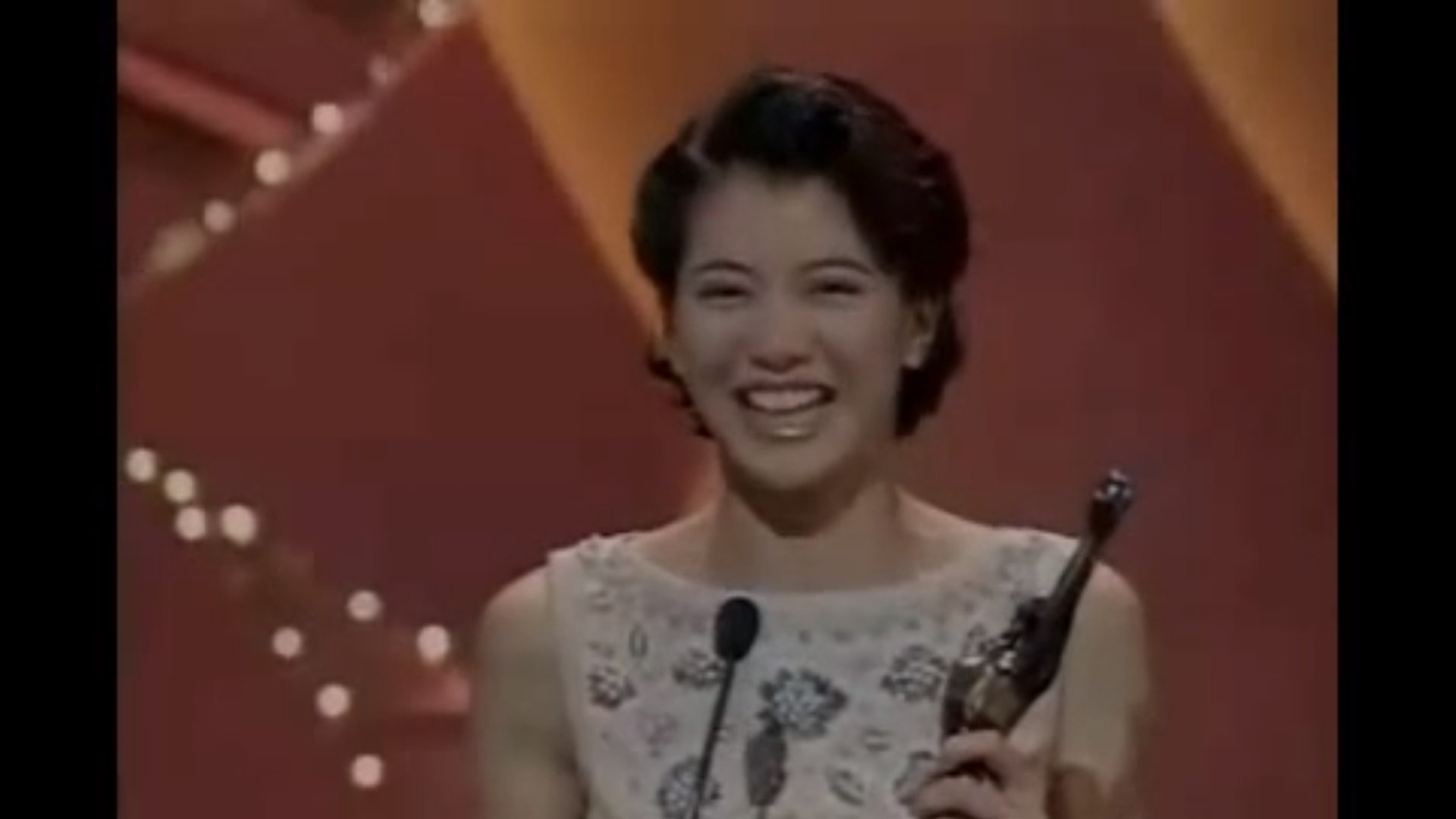 1995年袁詠儀再憑《金枝玉葉》封金像影后。（影片擷圖）