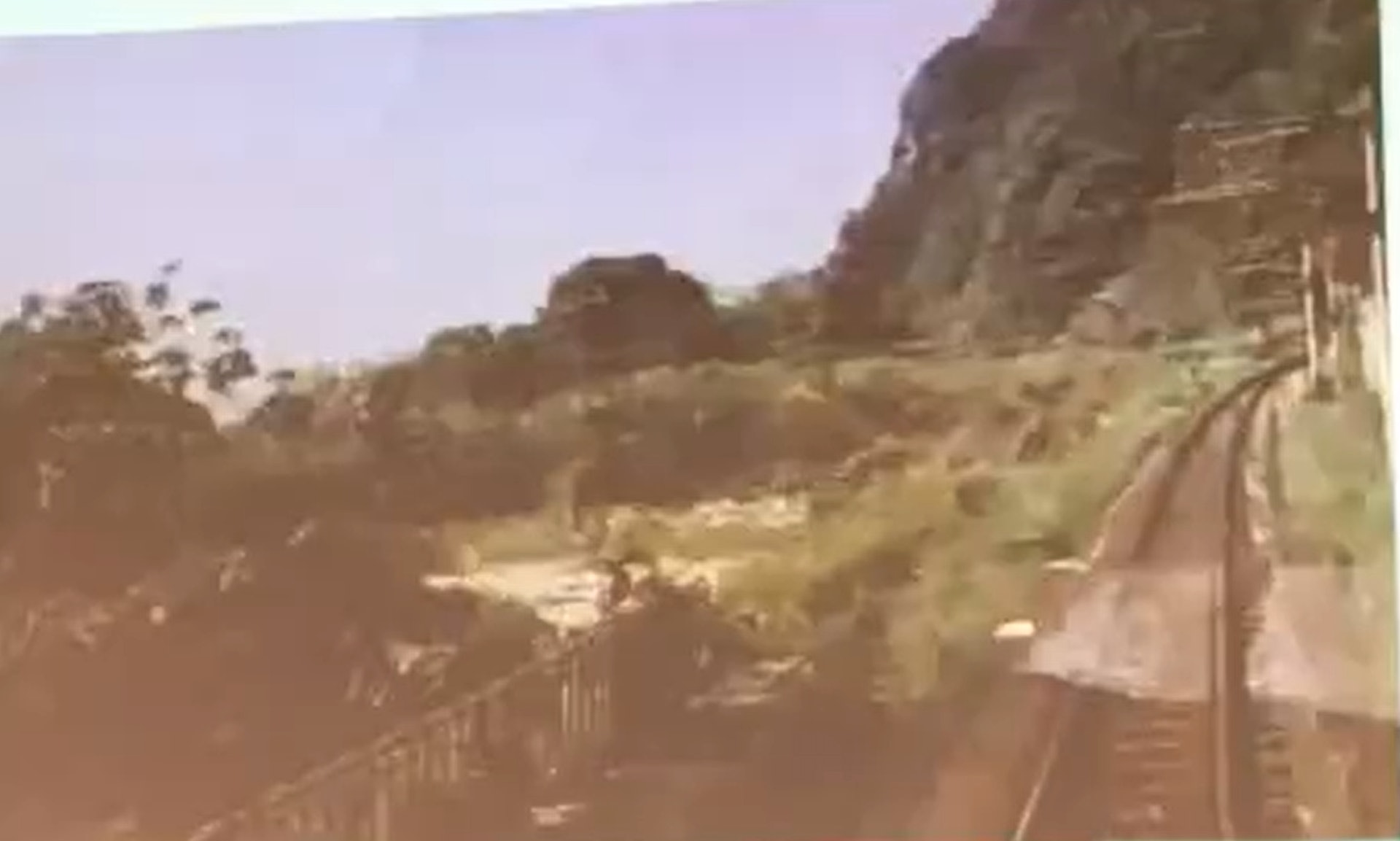 太魯閣號撞擊前影片首曝光(監視器截圖/聯合新聞網) 太魯閣號撞擊前影片首曝光(監視器截圖/聯合新聞網)
