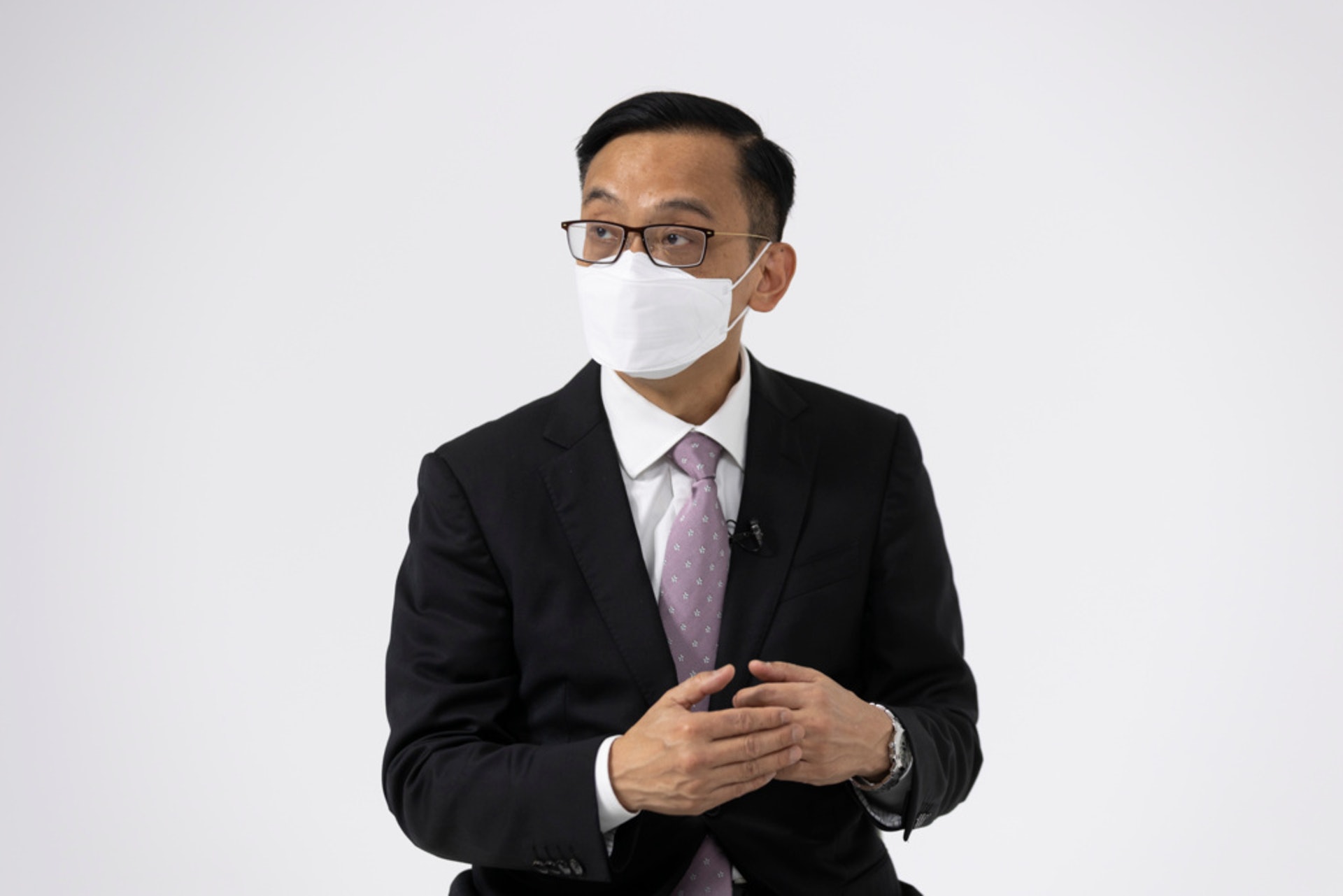 經絡按揭轉介首席副總裁曹德明。 經絡按揭轉介首席副總裁曹德明。