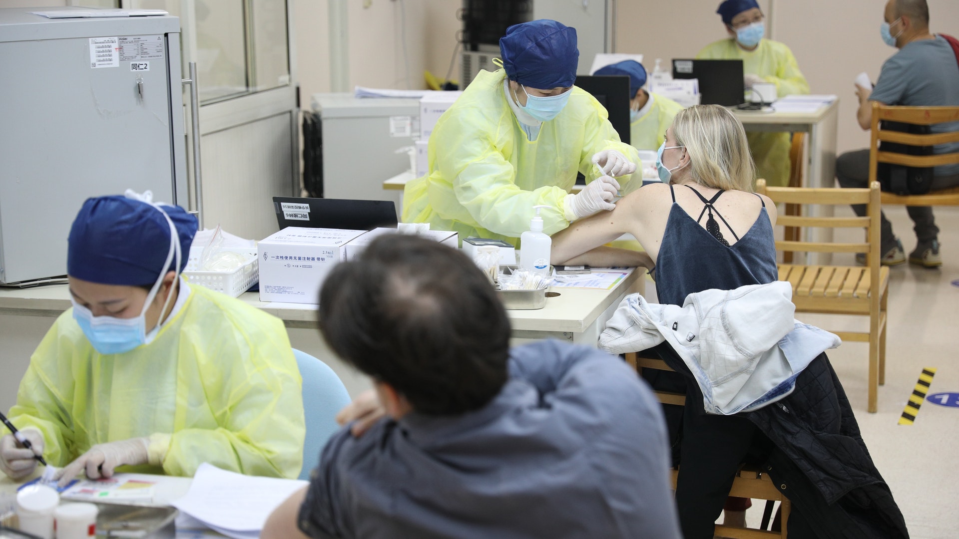 新冠疫苗|全國已接種1.87億劑次接種率12.2% 上海突破1000萬劑 新冠疫苗|全國已接種1.87億劑次接種率12.2% 上海突破1000萬劑