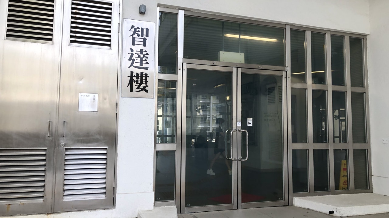珍惜生命 安達邨33歲孕婦原子筆刺腹自殘社工揭發報警 珍惜生命 安達邨33歲孕婦原子筆刺腹自殘社工揭發報警